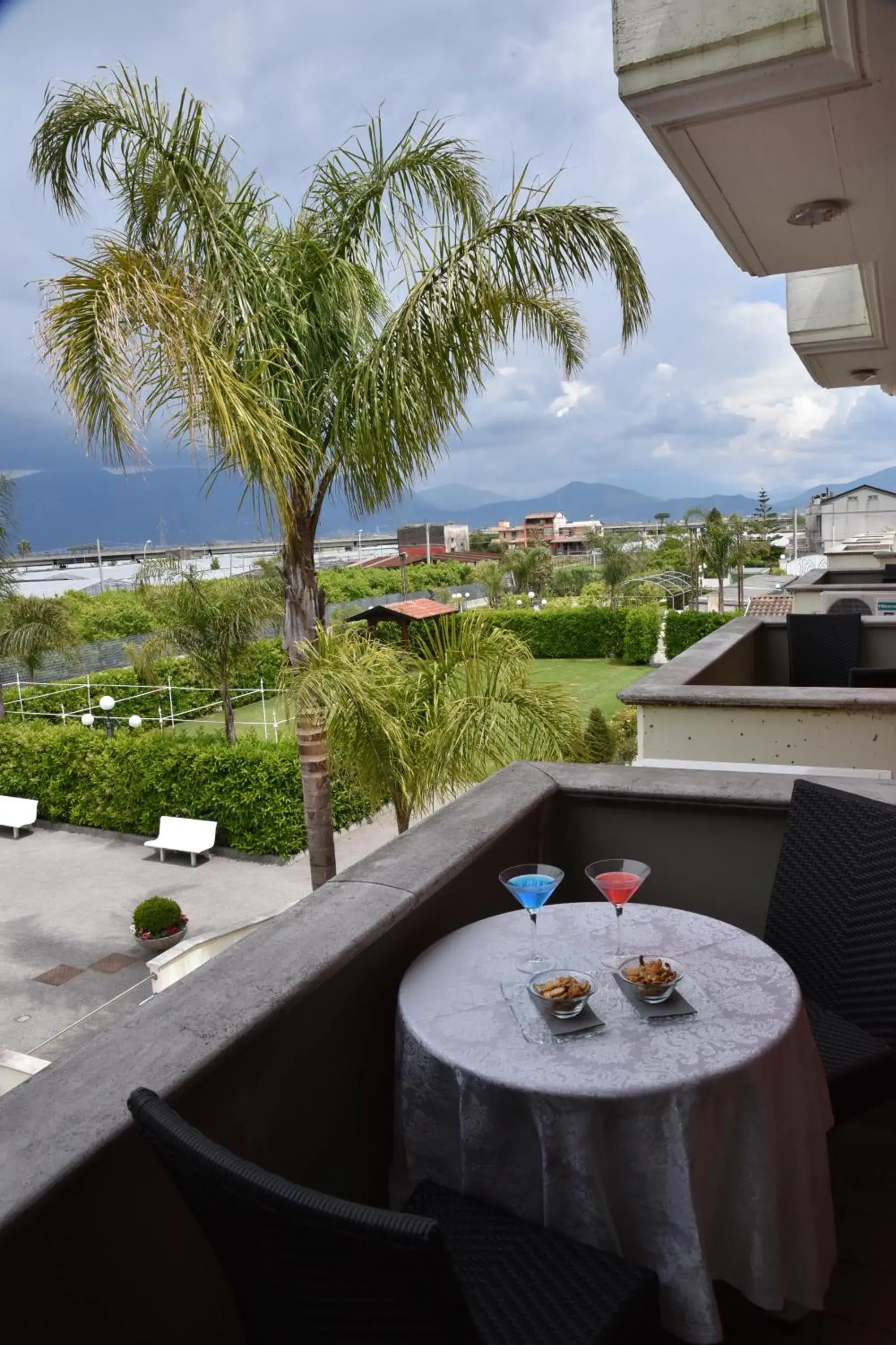 Patio, Balcony/Terrace in Hotel Nelton