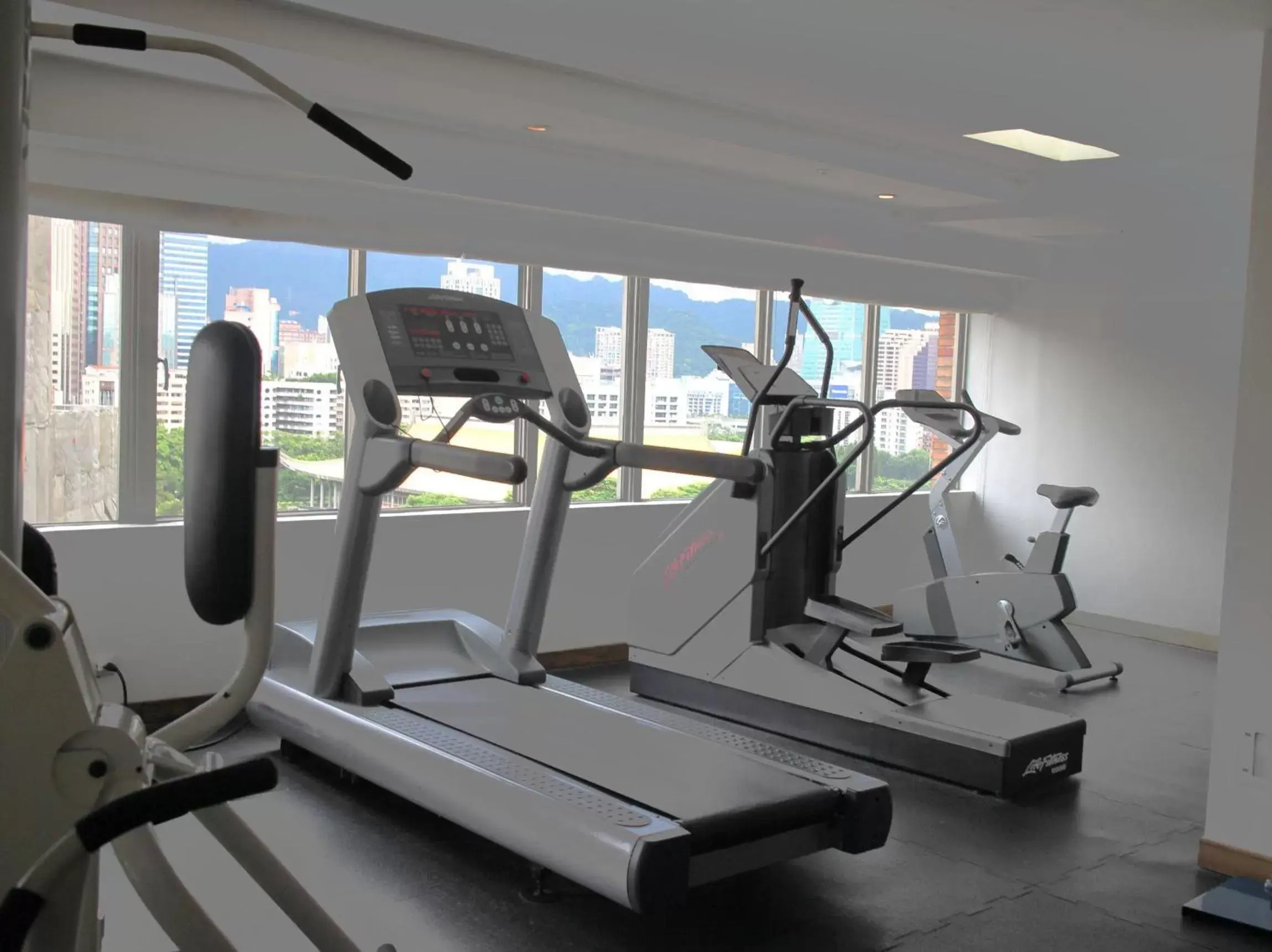 Fitness centre/facilities, Fitness Center/Facilities in United Hotel