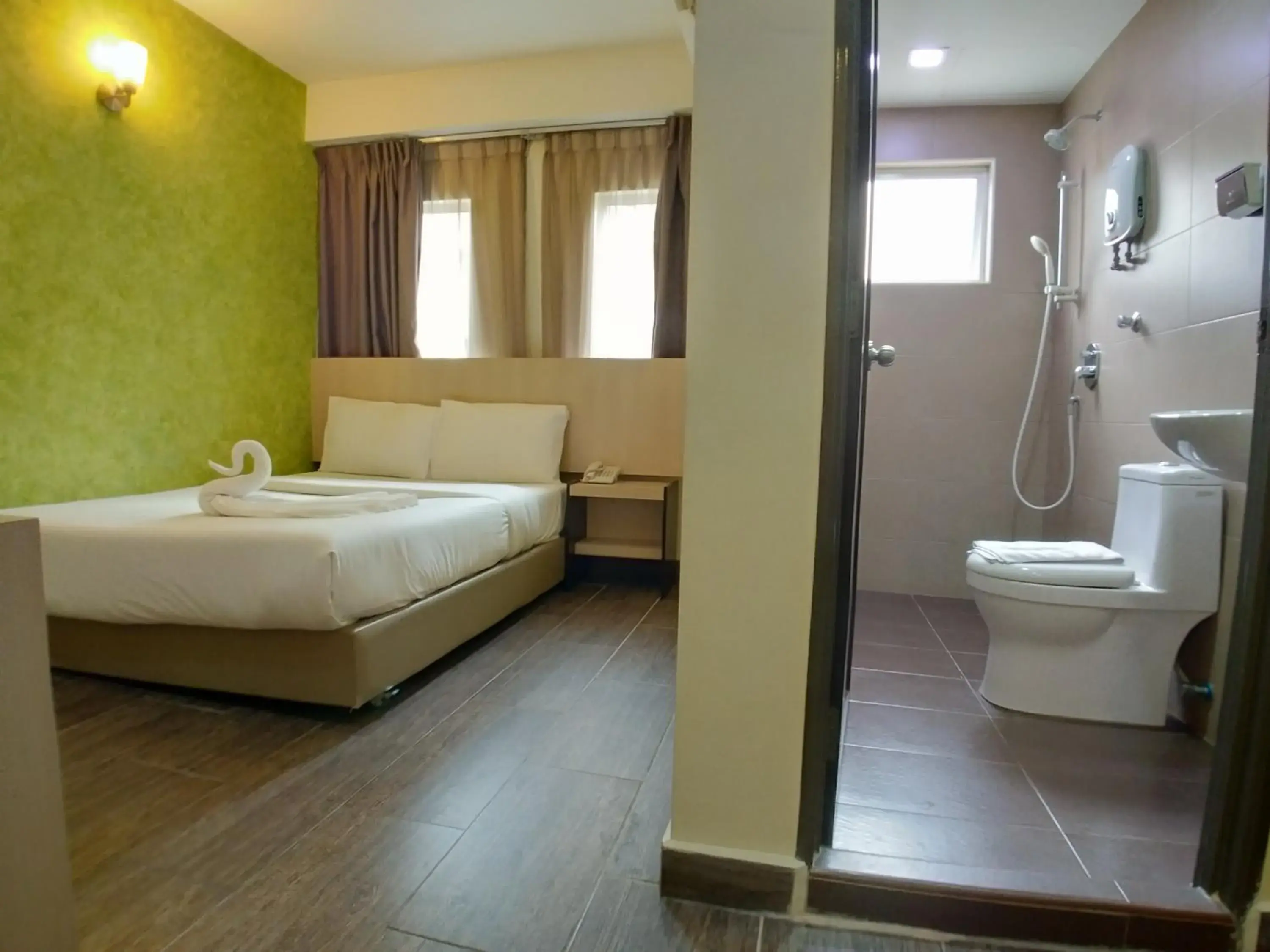 Toilet, Bed in Hotel Westree KL Sentral Toilet, Bed in Hotel Westree KL Sentral