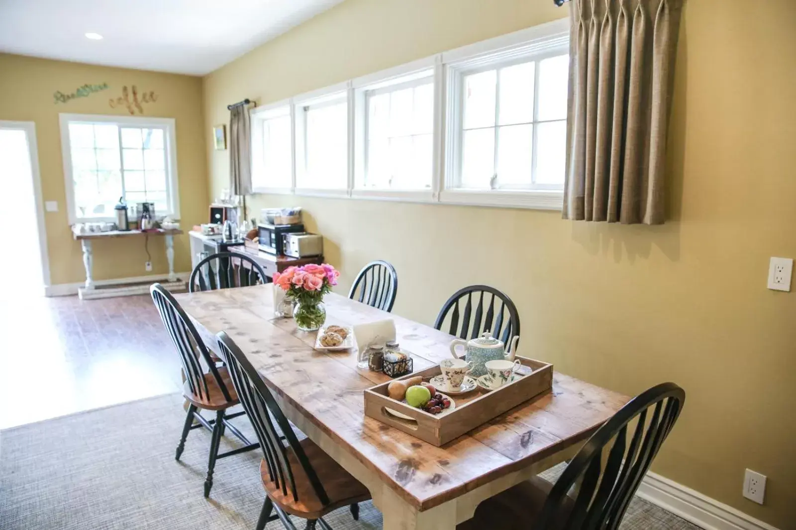 Coffee/tea facilities, Dining Area in The Rigdon House