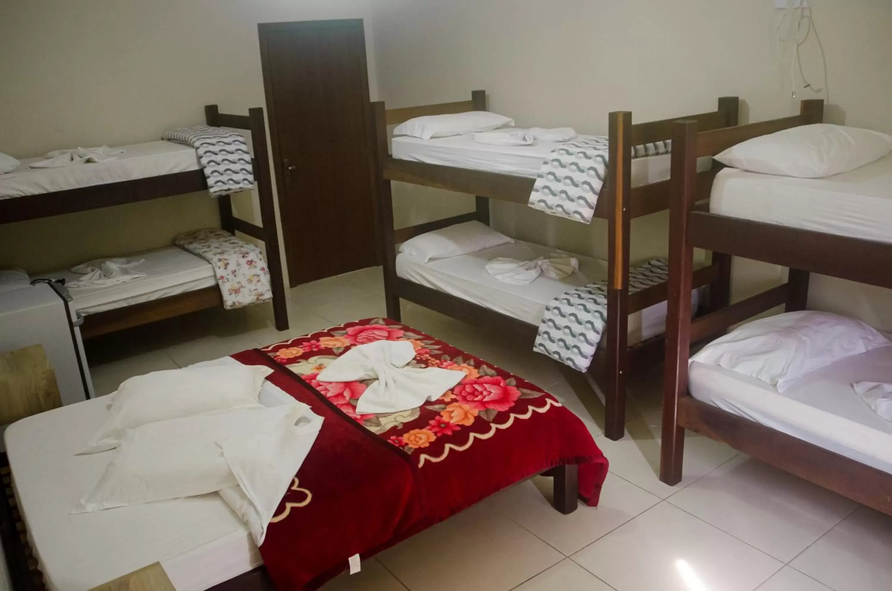 Bedroom, Bunk Bed in Marechal Plaza Hotel
