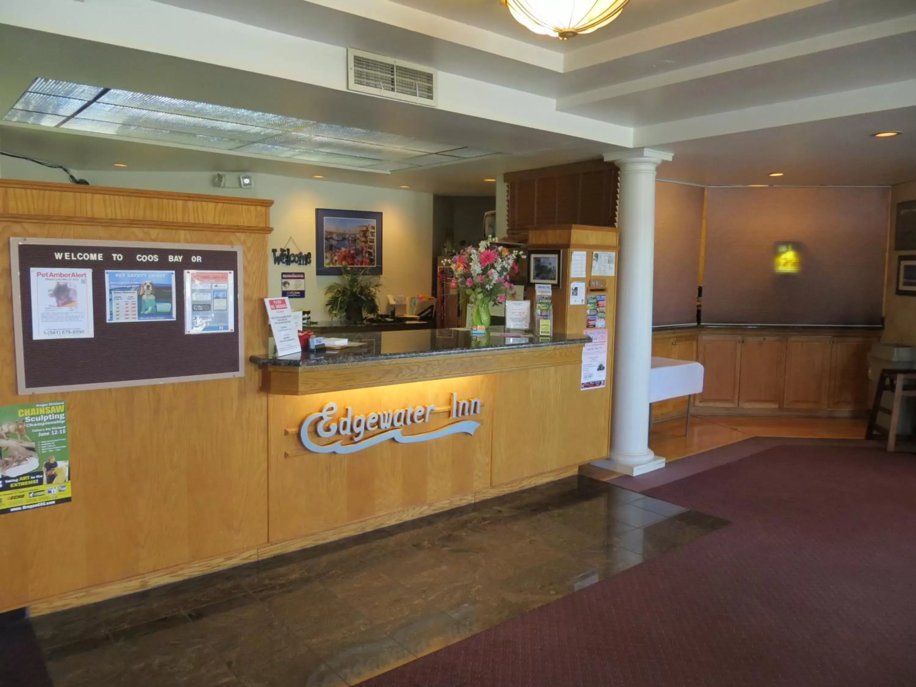 Lobby or reception in Edgewater Inn and Suites