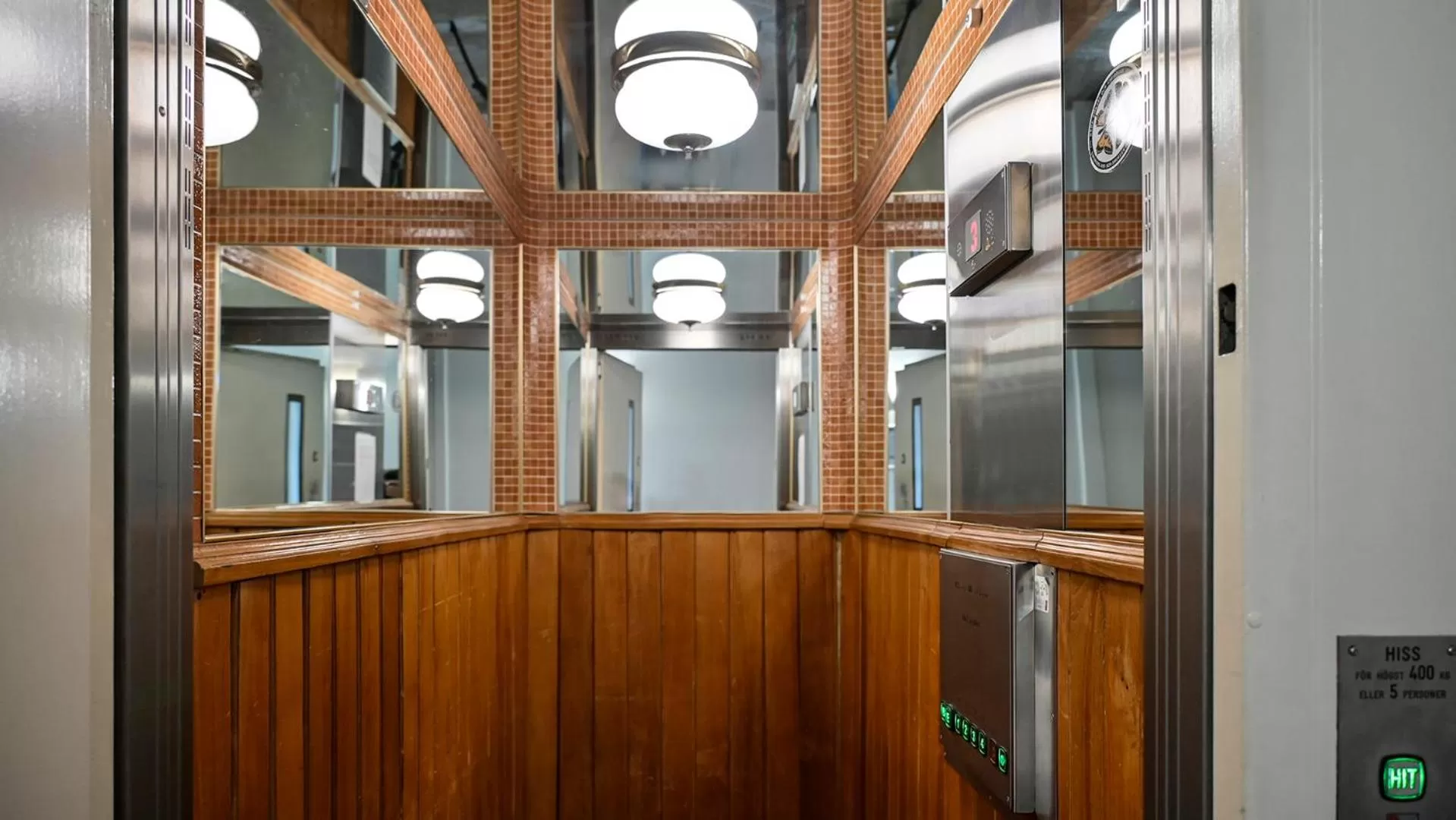 elevator in Hotel Amadeus by First