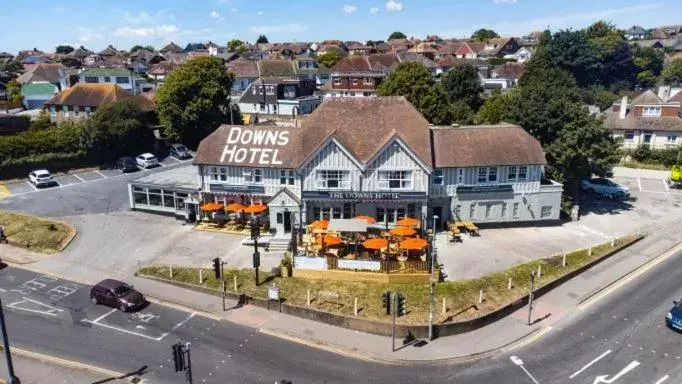 Property building, Bird's-eye View in Downs Hotel