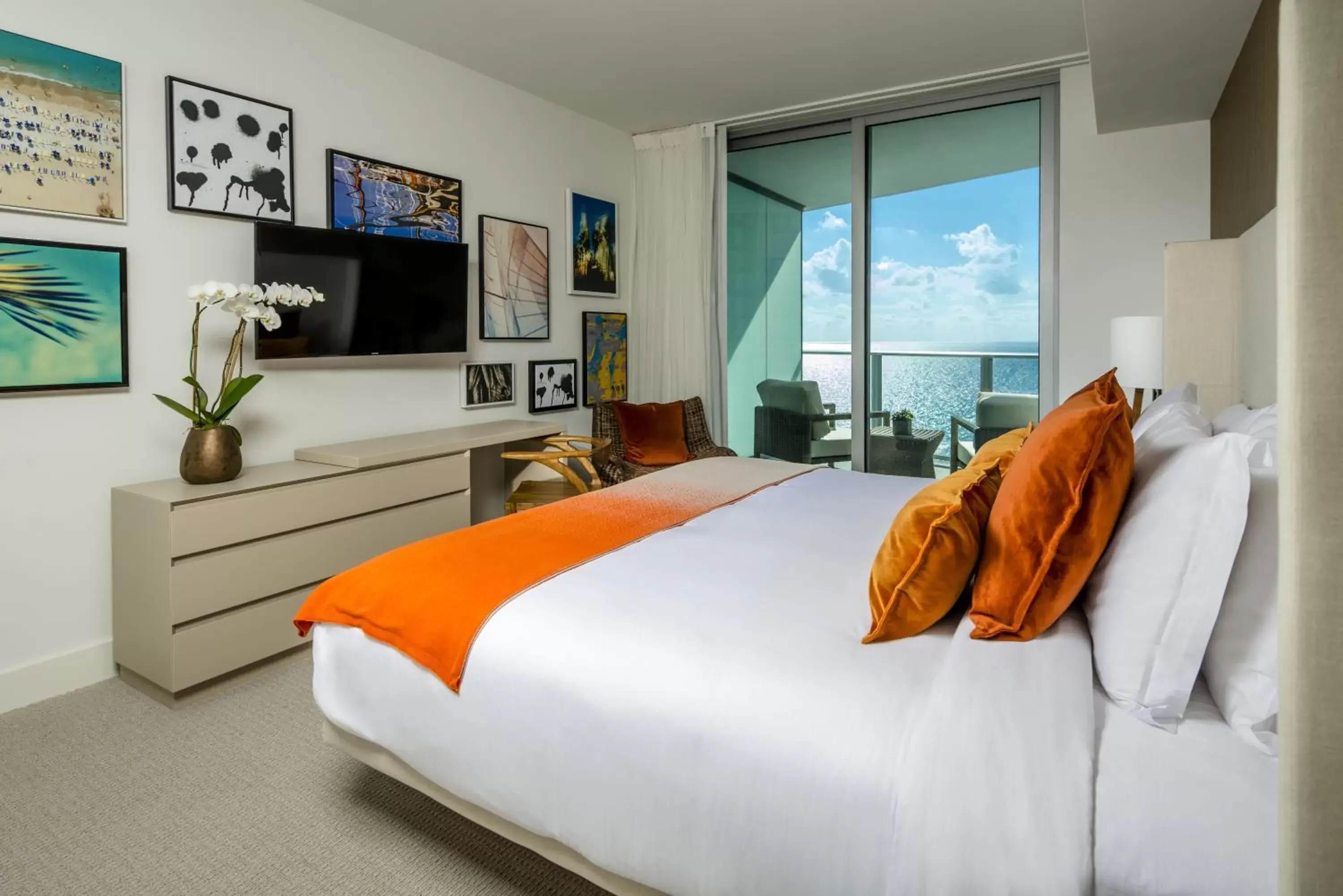 Bedroom in Hyde Resort & Residences