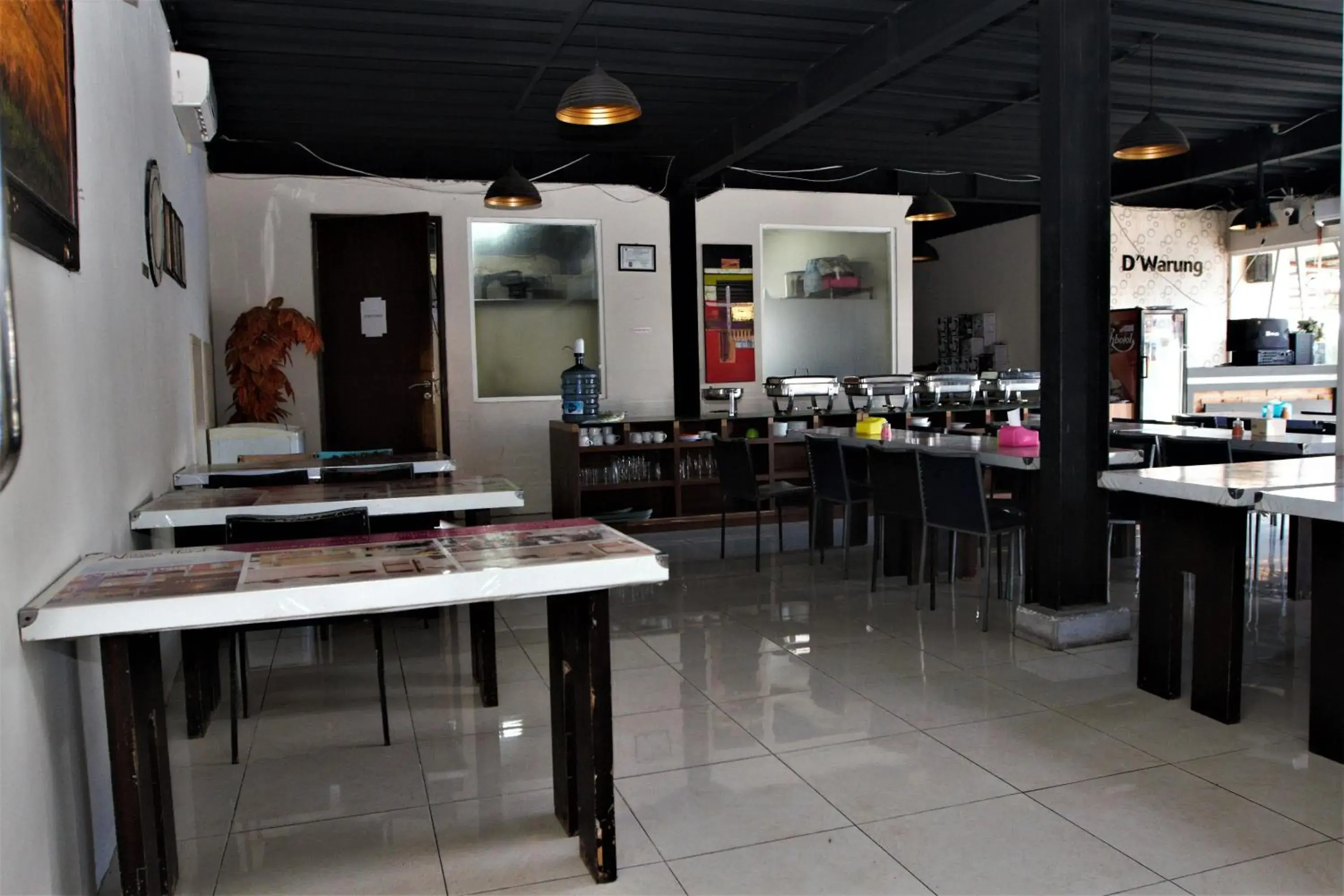 Restaurant/Places to Eat in Nutana Hotel Lombok