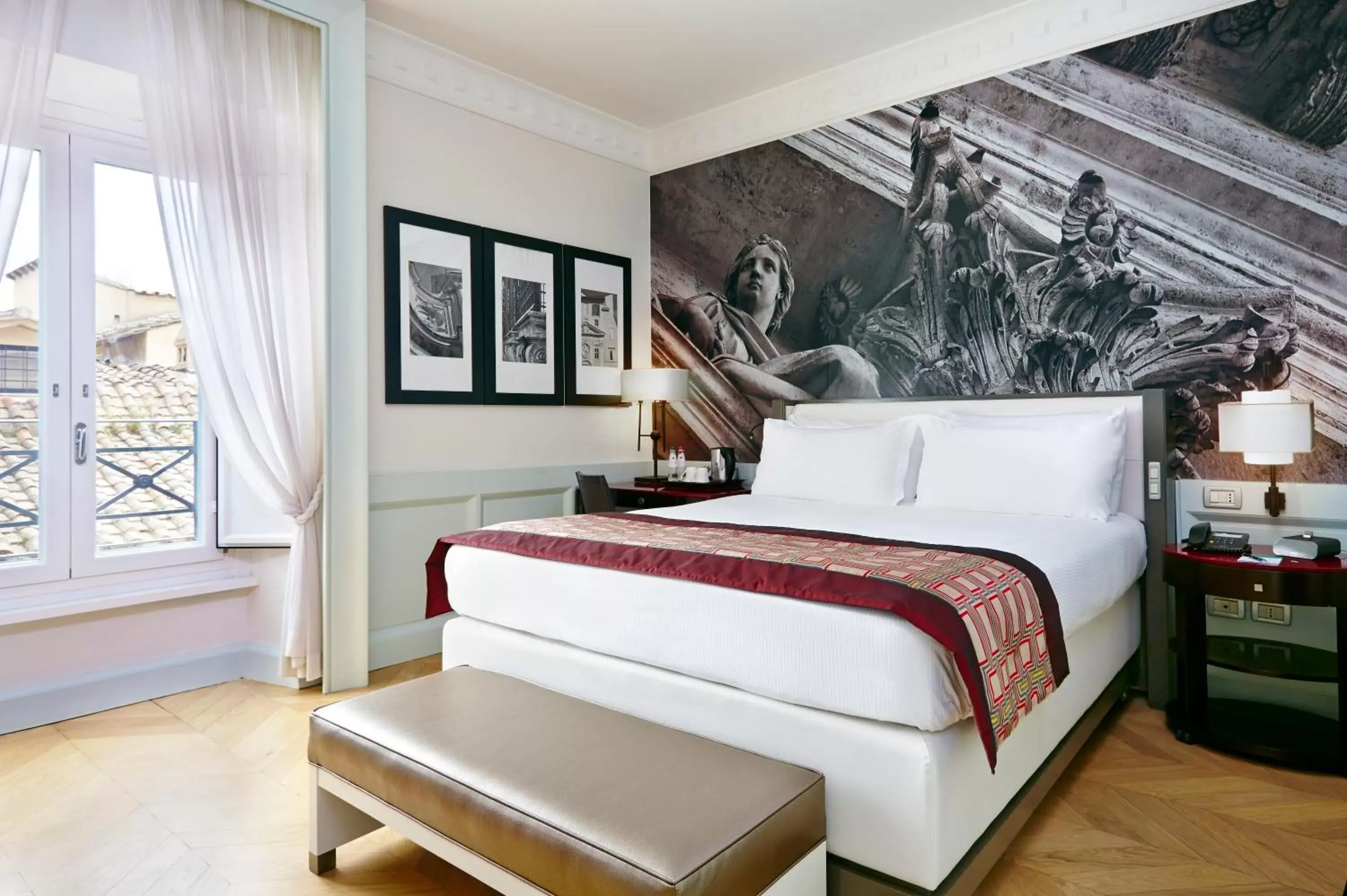 Photo of the whole room, Bed in Hotel Indigo Rome - St. George, an IHG Hotel