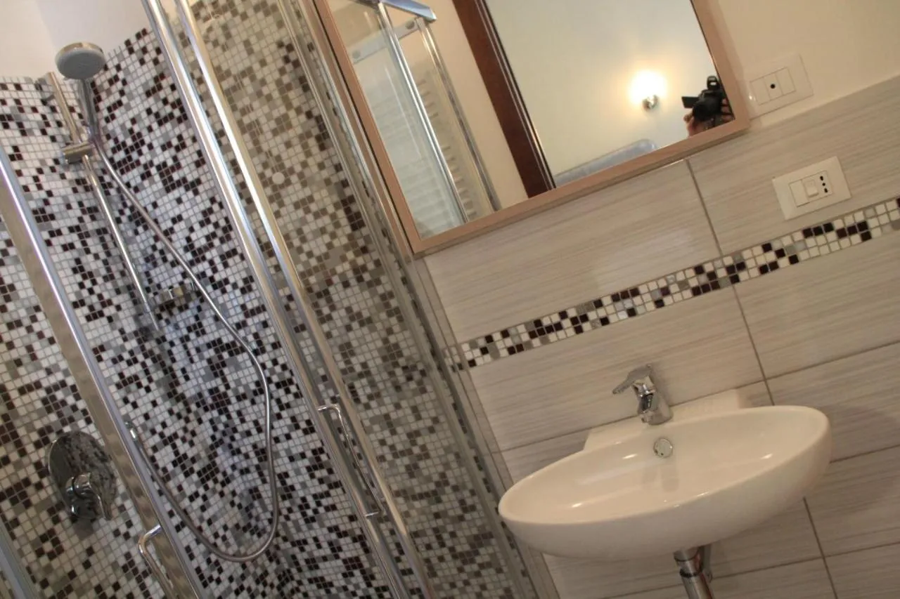 Bathroom in Hotel Bologna