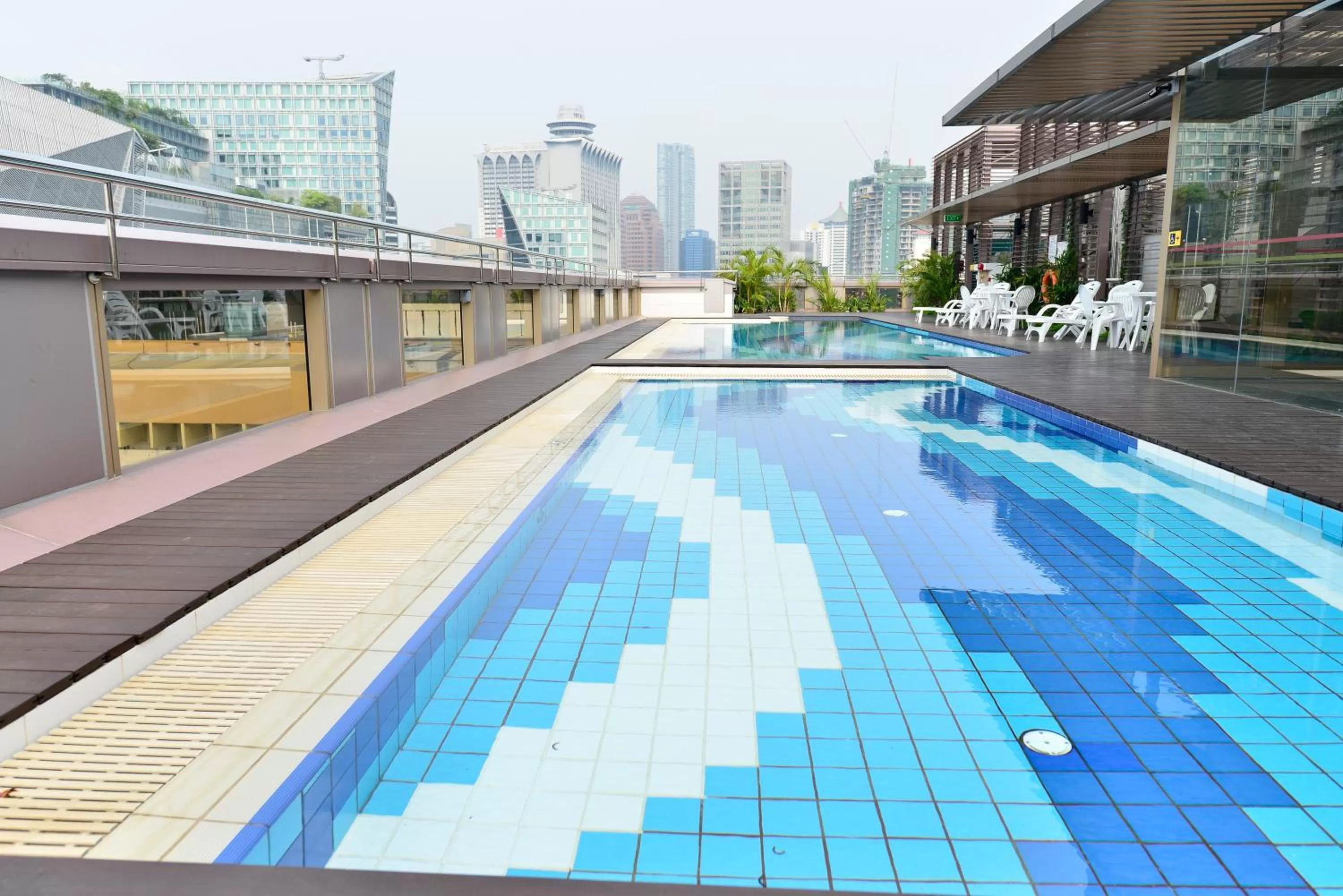Swimming pool in Hotel Grand Central