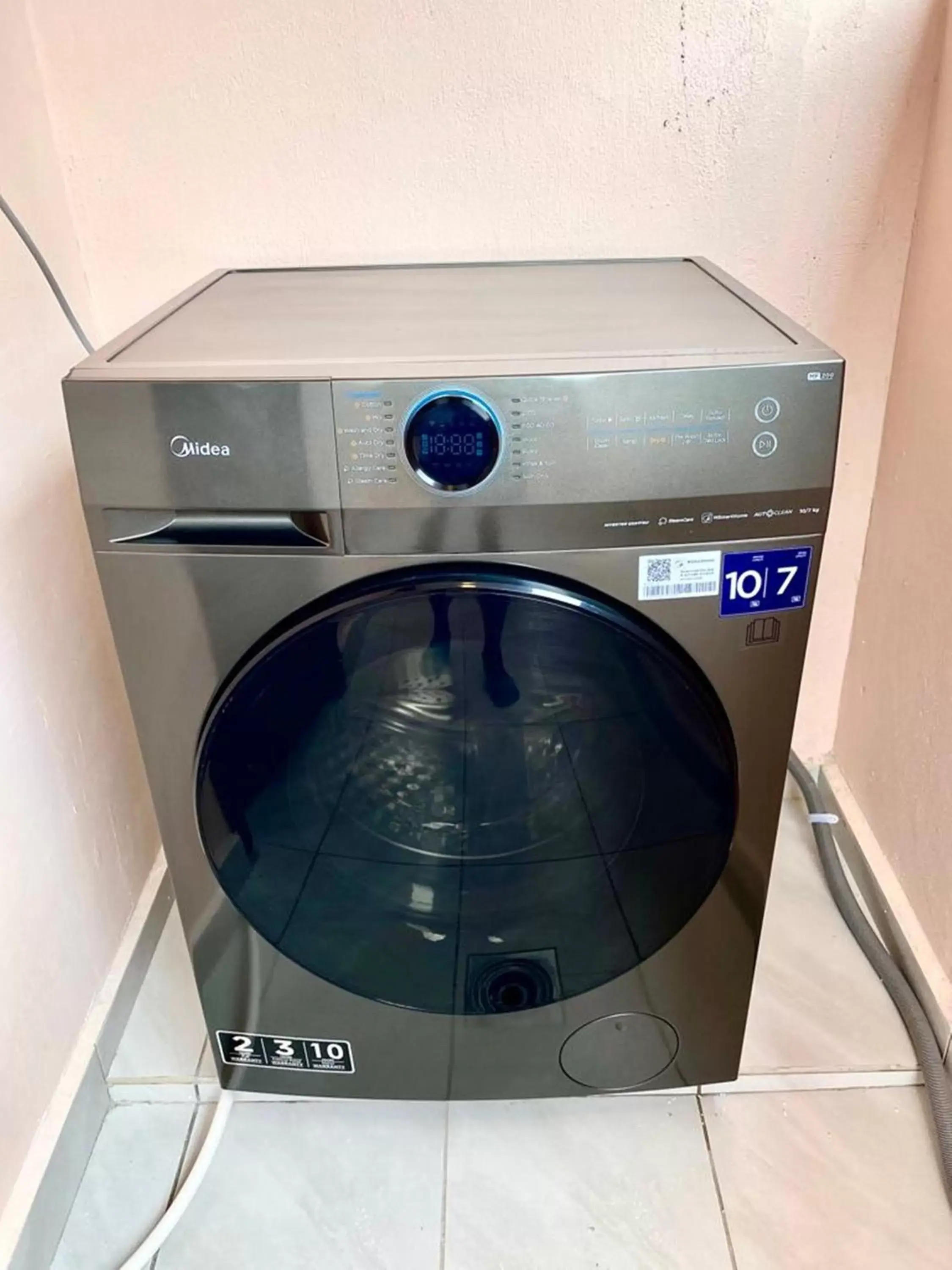 washing machine, Swimming Pool in Promenade Service Apartment