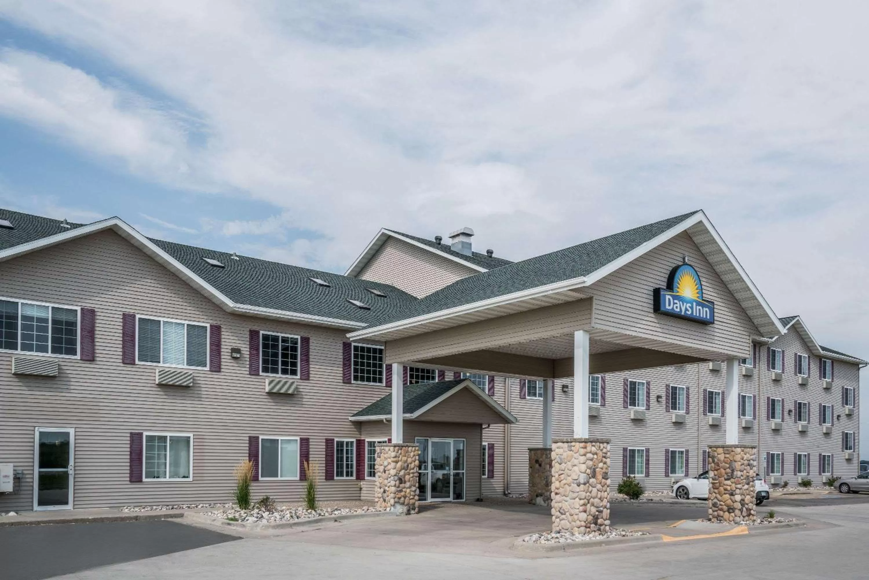 Property building in Days Inn by Wyndham Fargo/Casselton