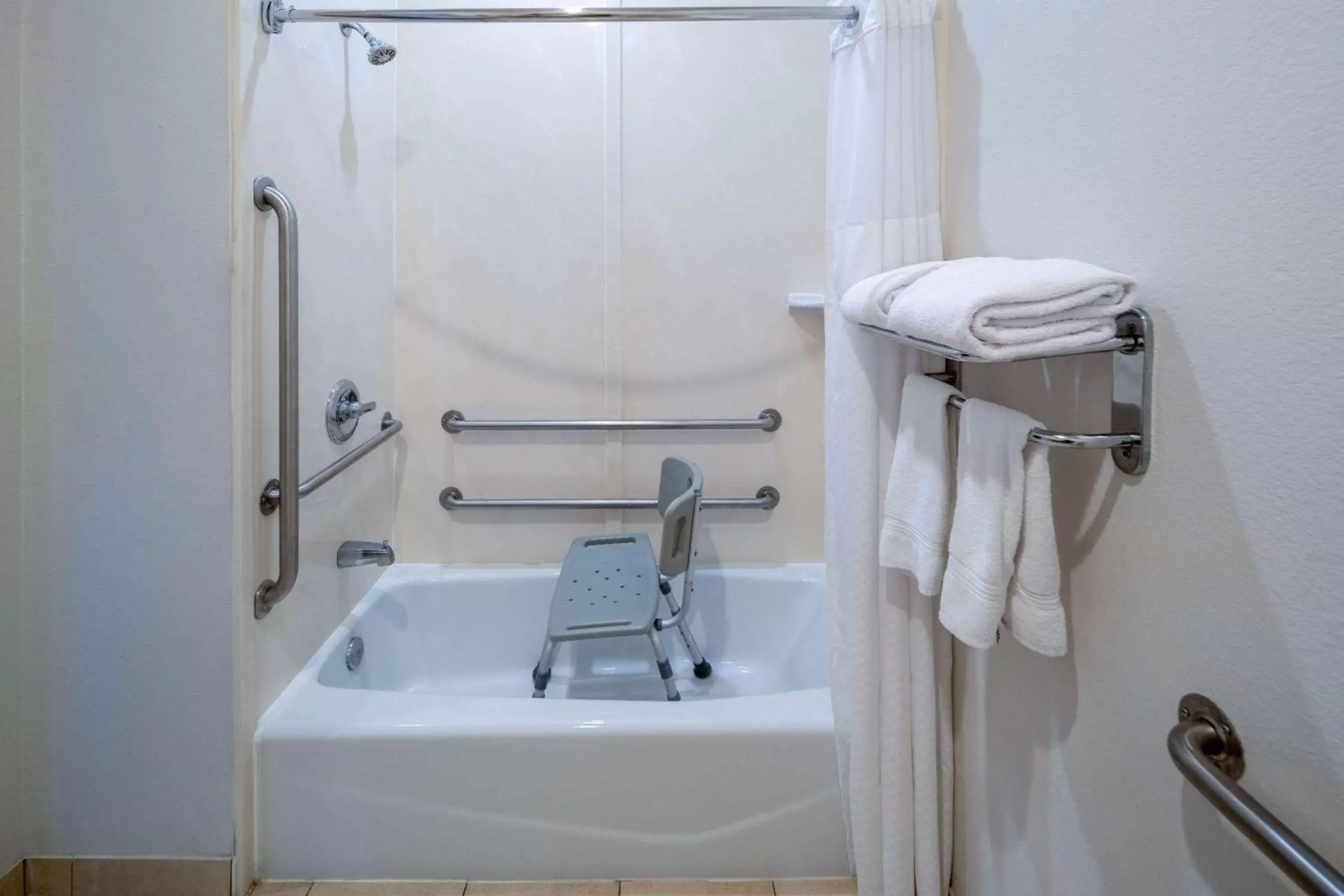 Bathroom in Microtel Inn & Suites by Wyndham Tracy