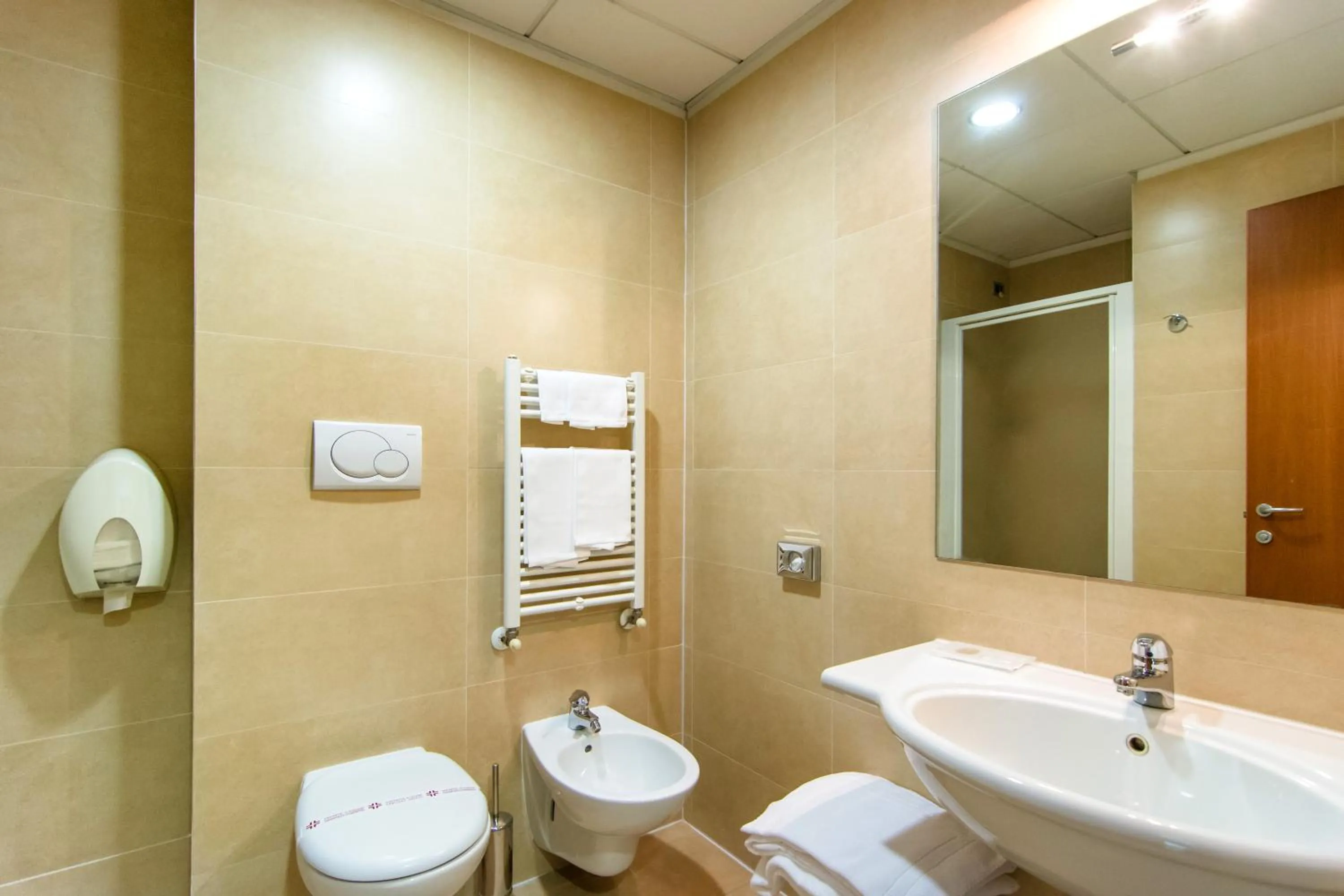 Bedroom in Hotel Concorde