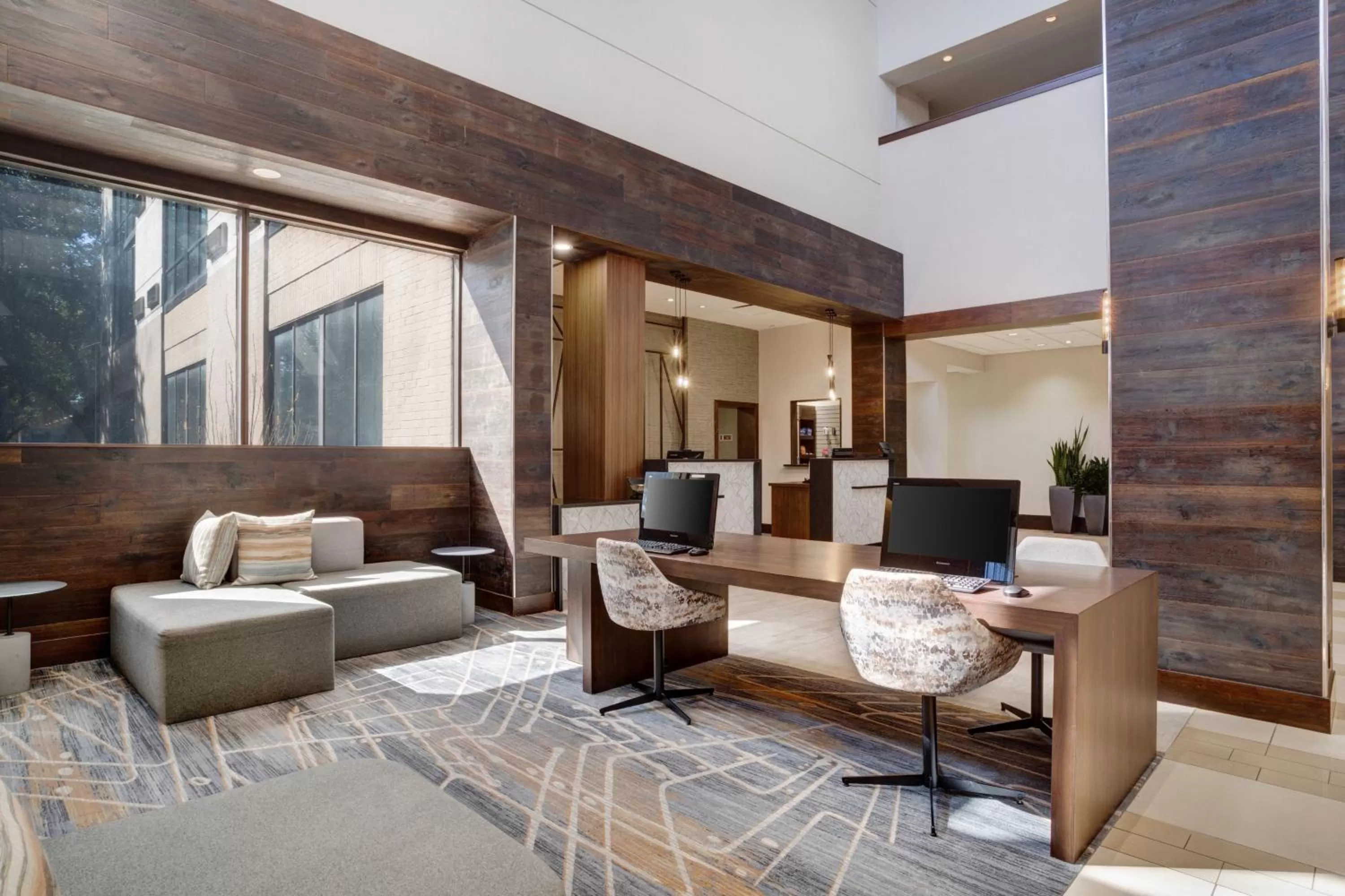 Lobby or reception in Houston Marriott North