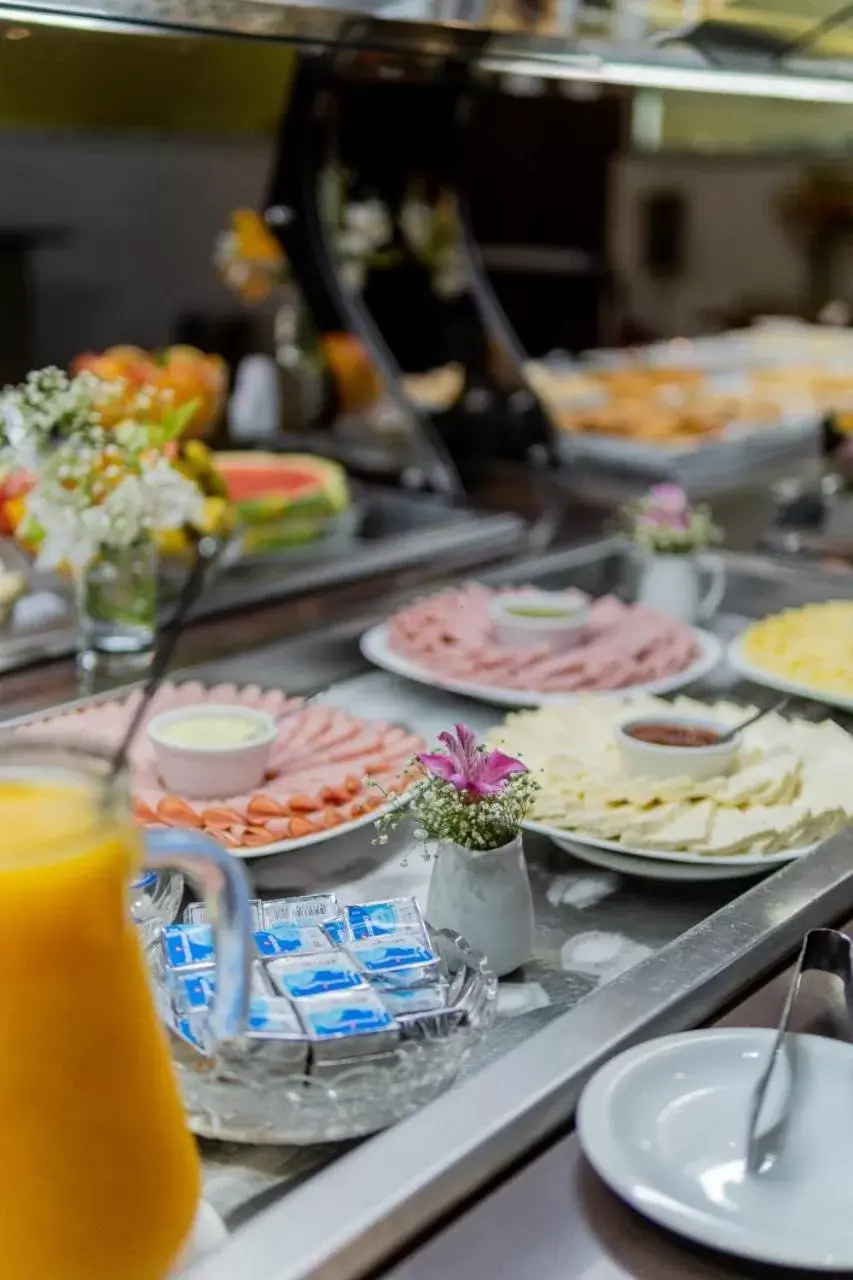 Restaurant/places to eat in Paradiso Corporate Restaurant/places to eat in Paradiso Corporate