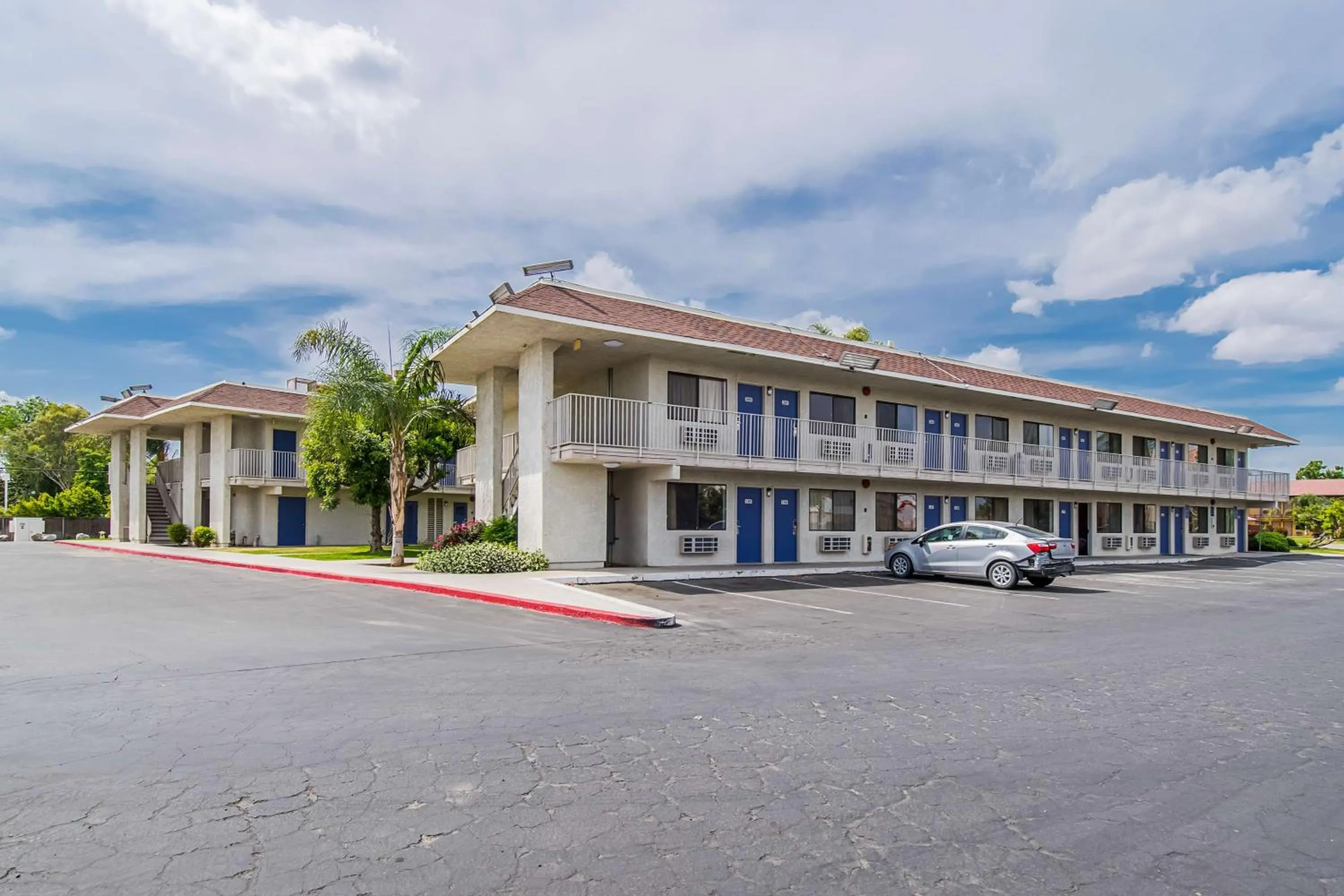 Property building in Motel 6-Bakersfield, CA - Airport