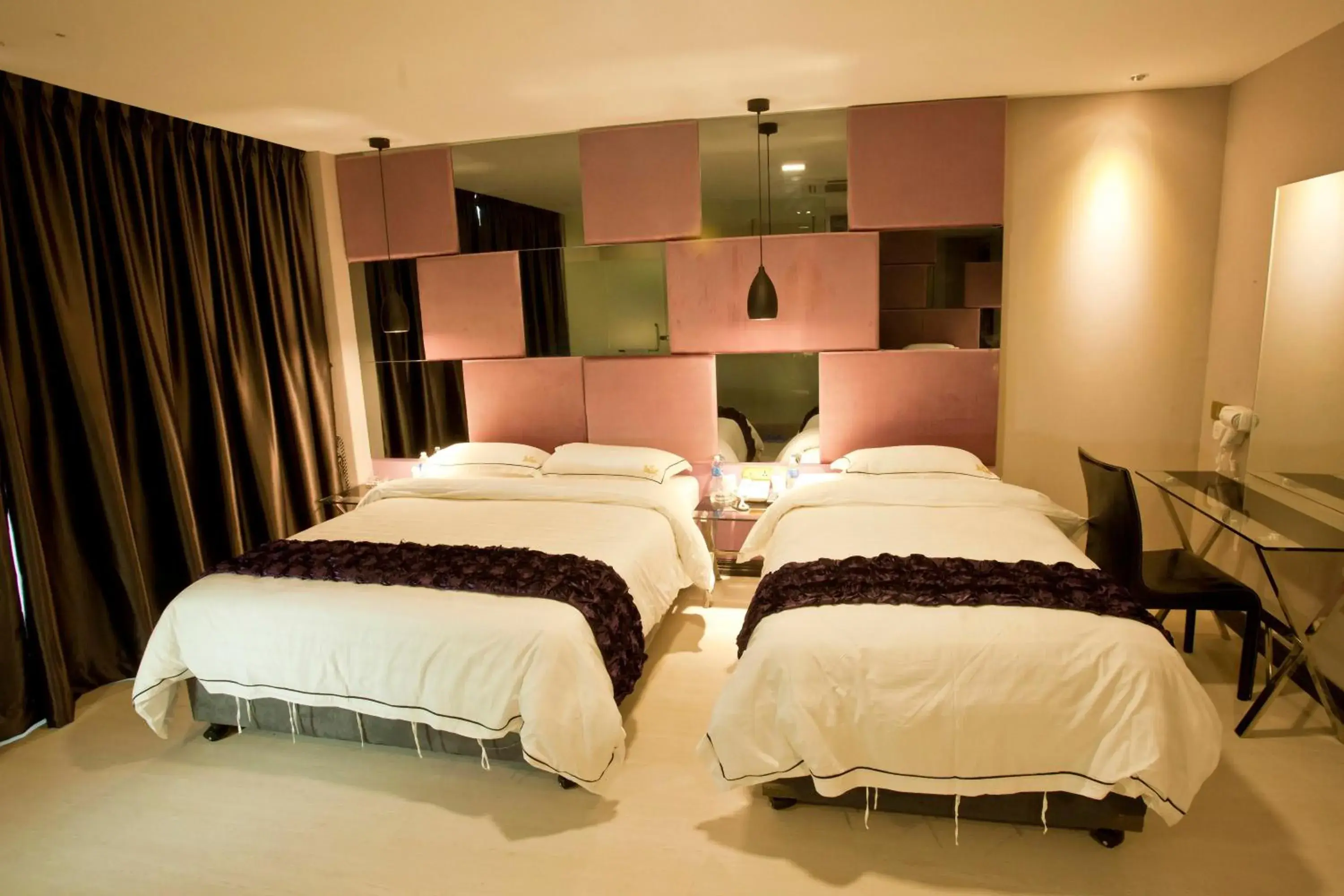 Photo of the whole room, Bed in Euro+ Hotel Johor Bahru