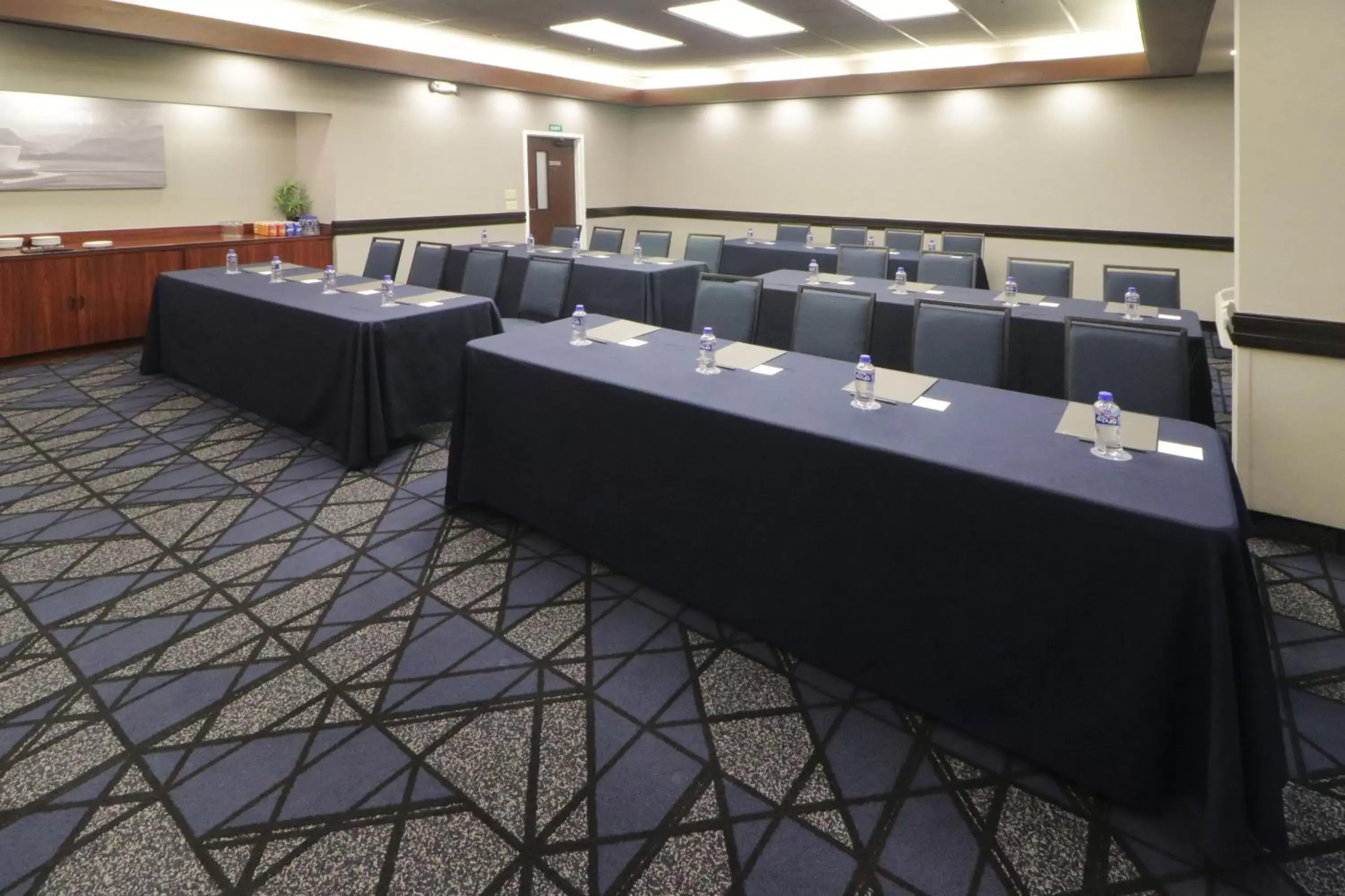 Meeting/conference room in Courtyard Monterrey Airport