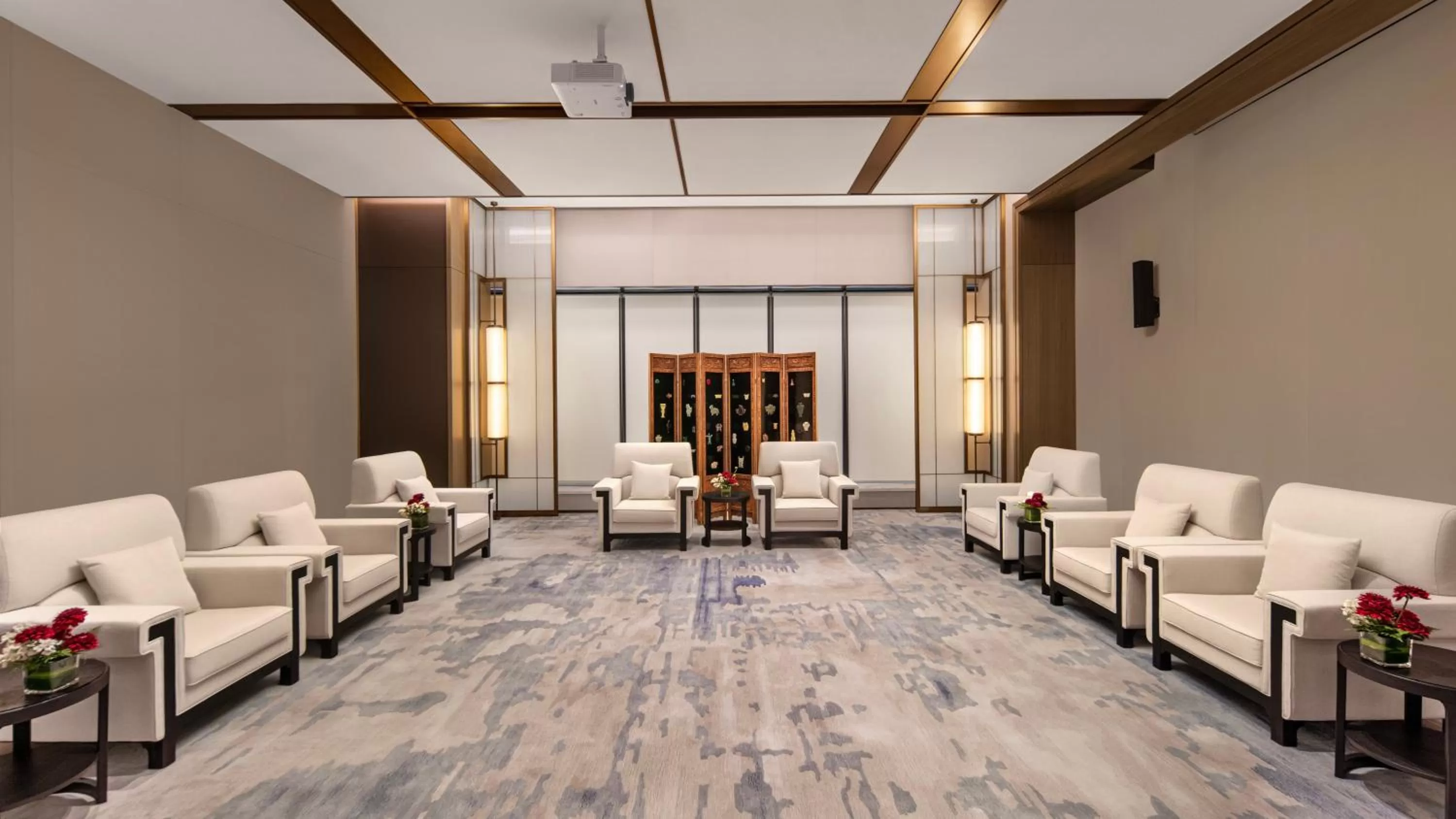 Seating area in Swissotel Beijing Hong Kong Macau Center - 1 min to subway