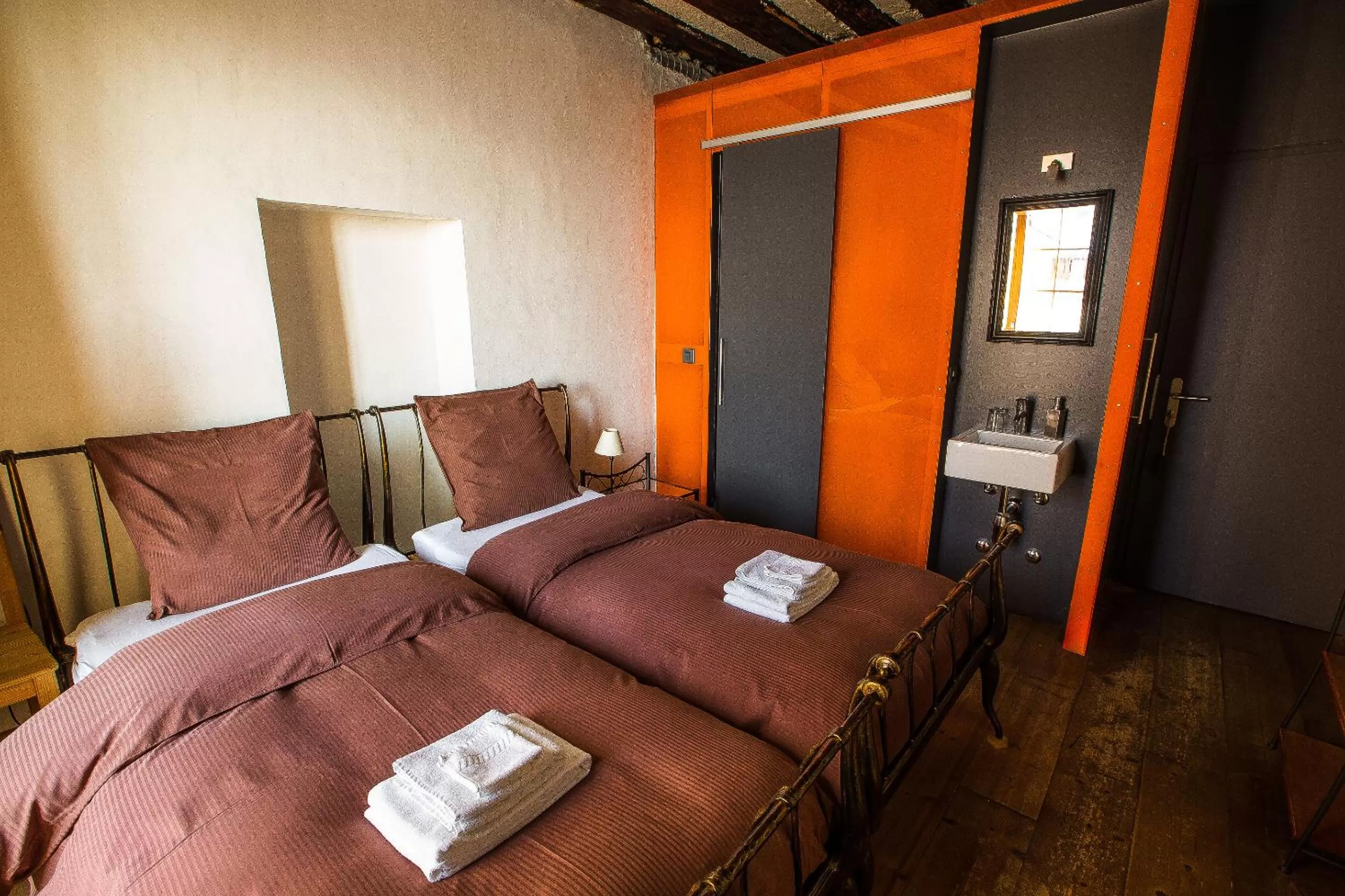 Photo of the whole room, Bed in La Grande Maison