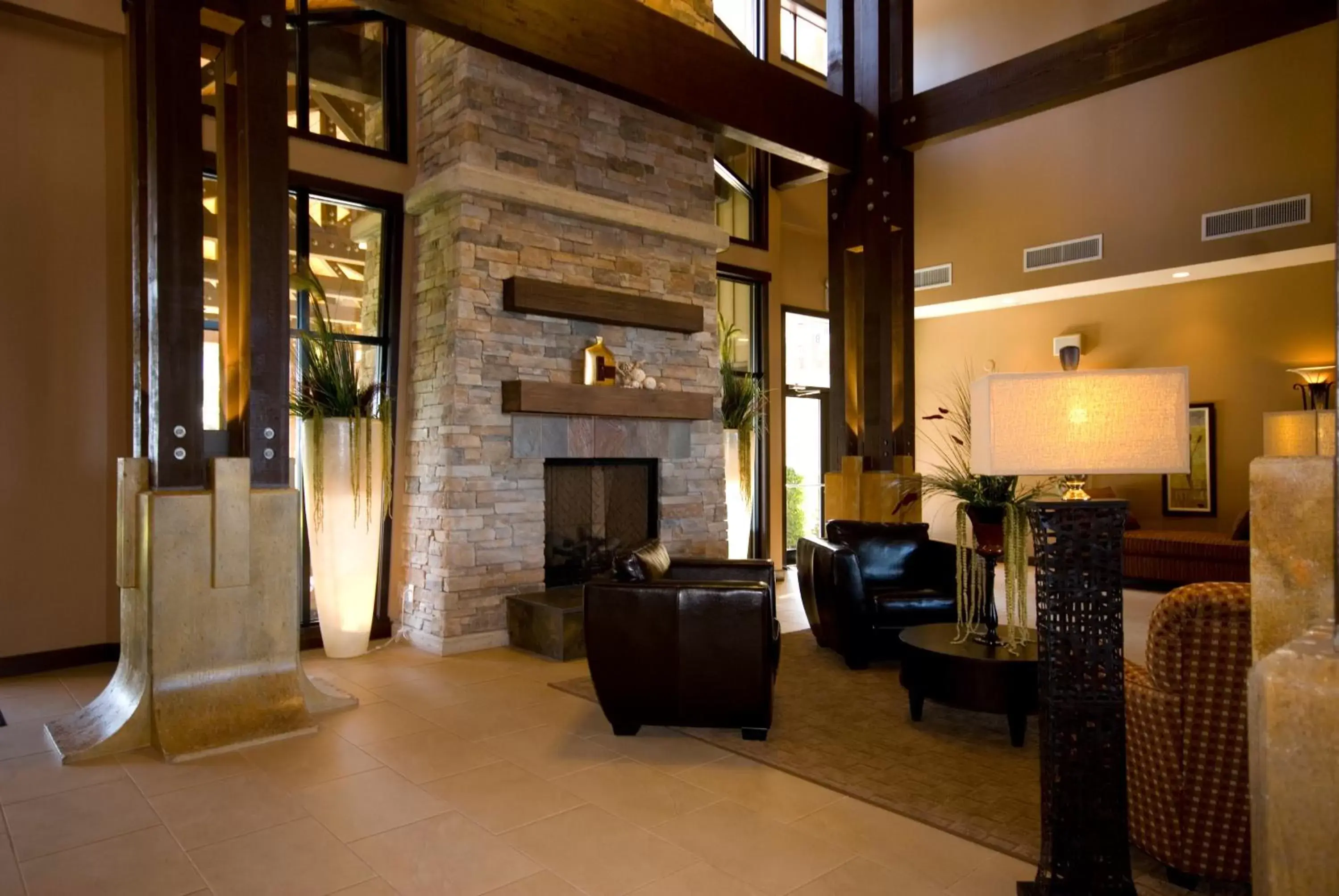 Lobby or reception in Sunrise Ridge Waterfront Resort
