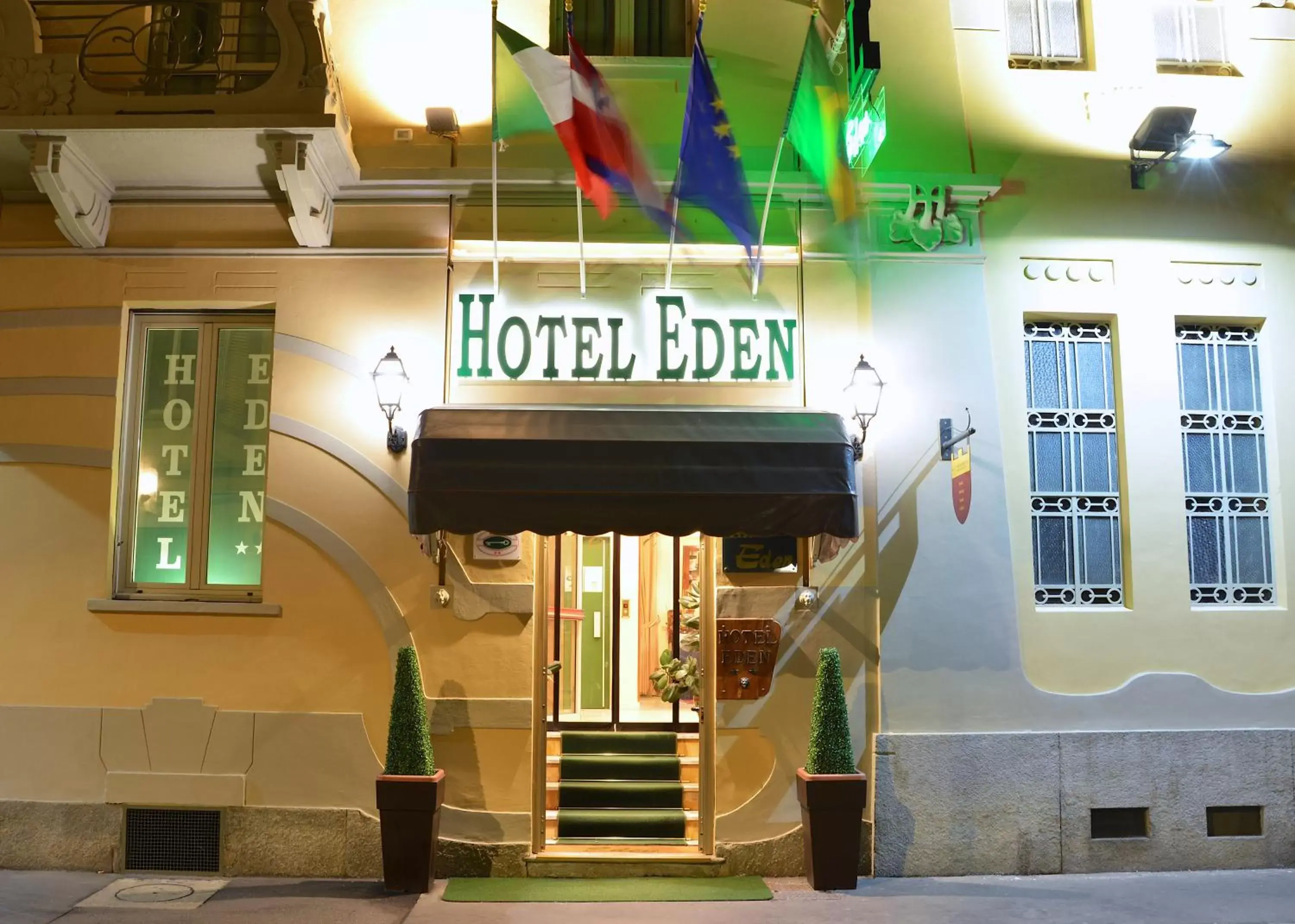 Facade/entrance in Hotel Eden