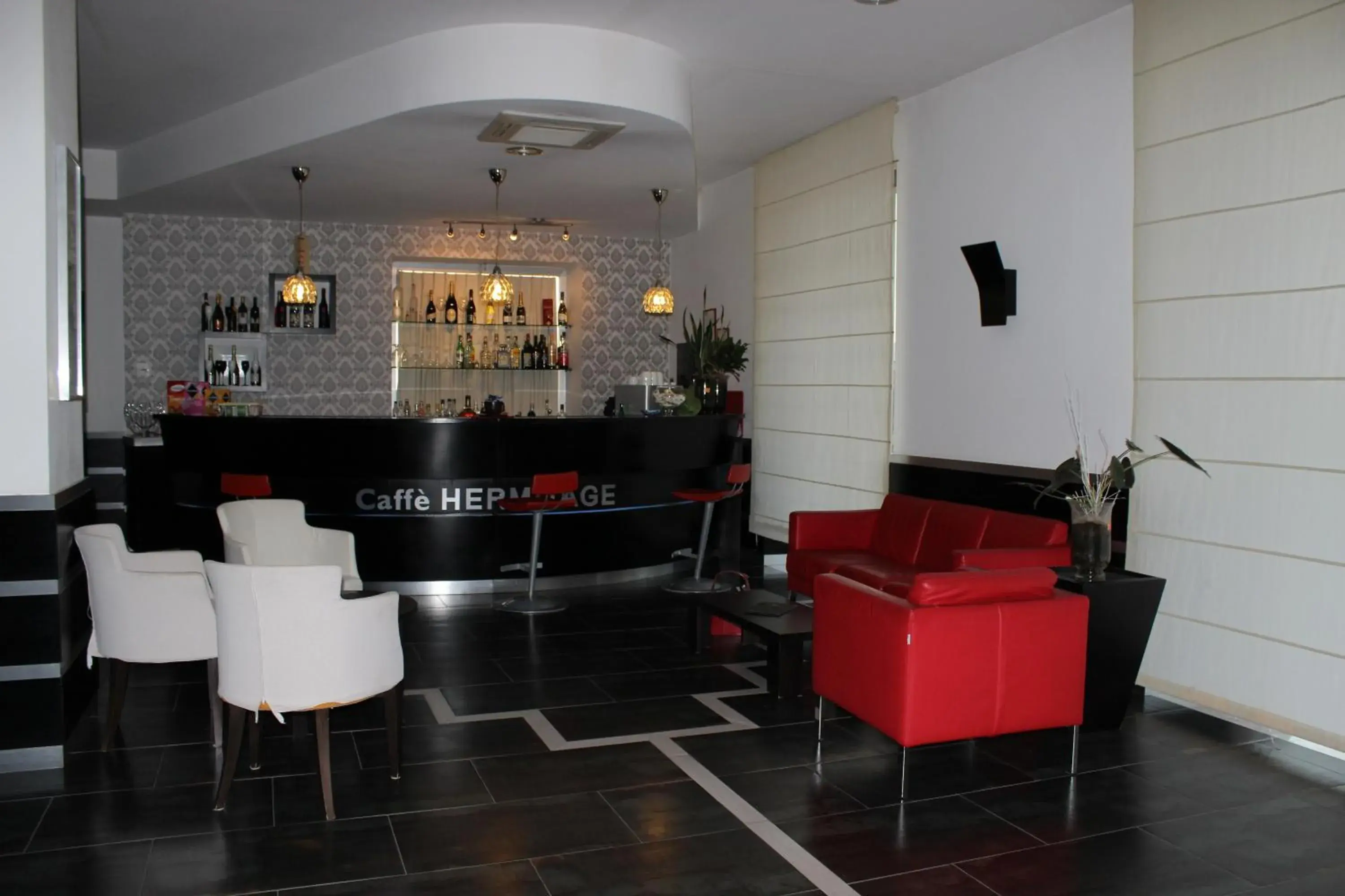 Lobby or reception, Lounge/Bar in Hotel Hermitage