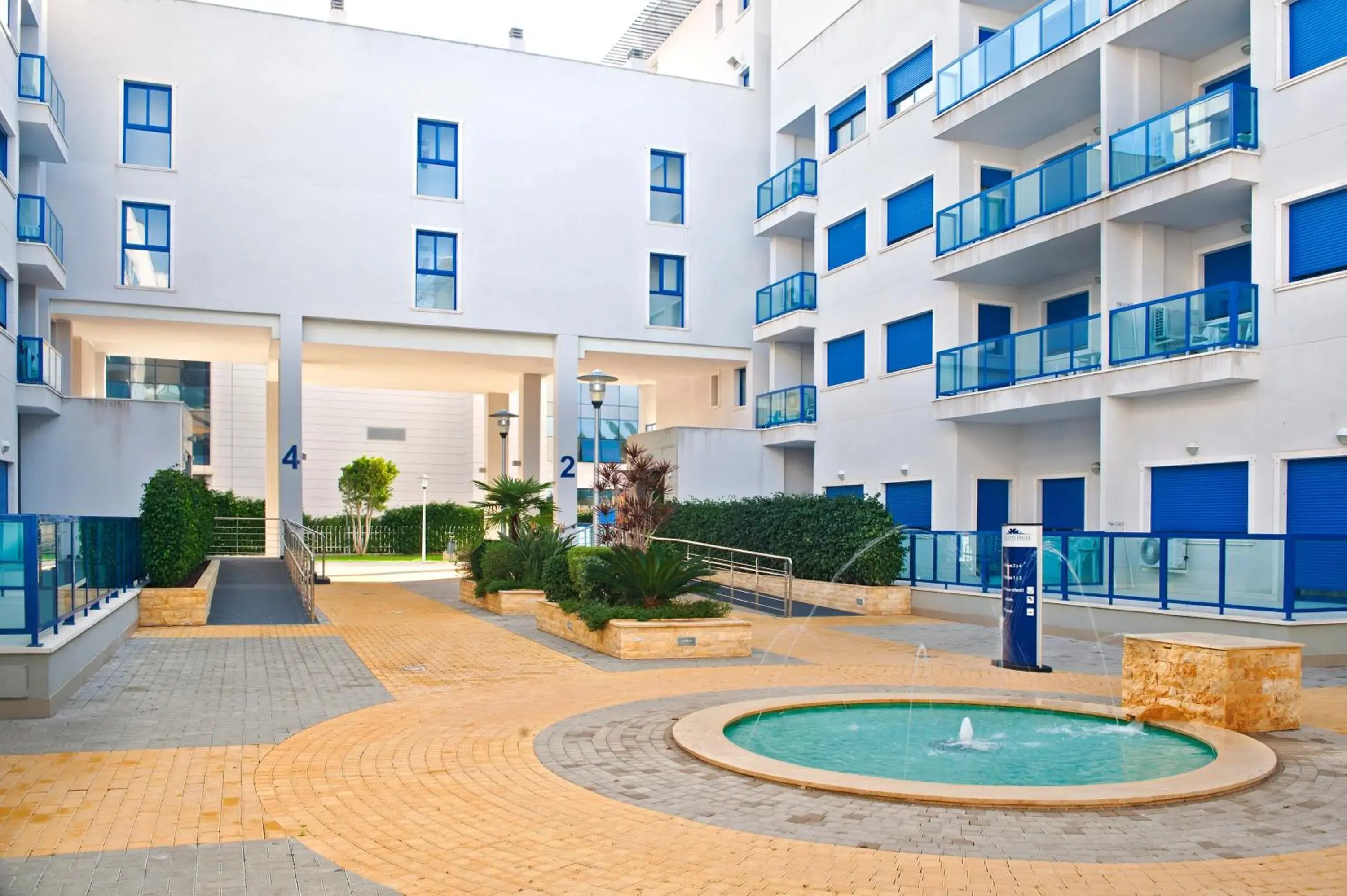 Facade/entrance, Swimming Pool in Alicante Hills