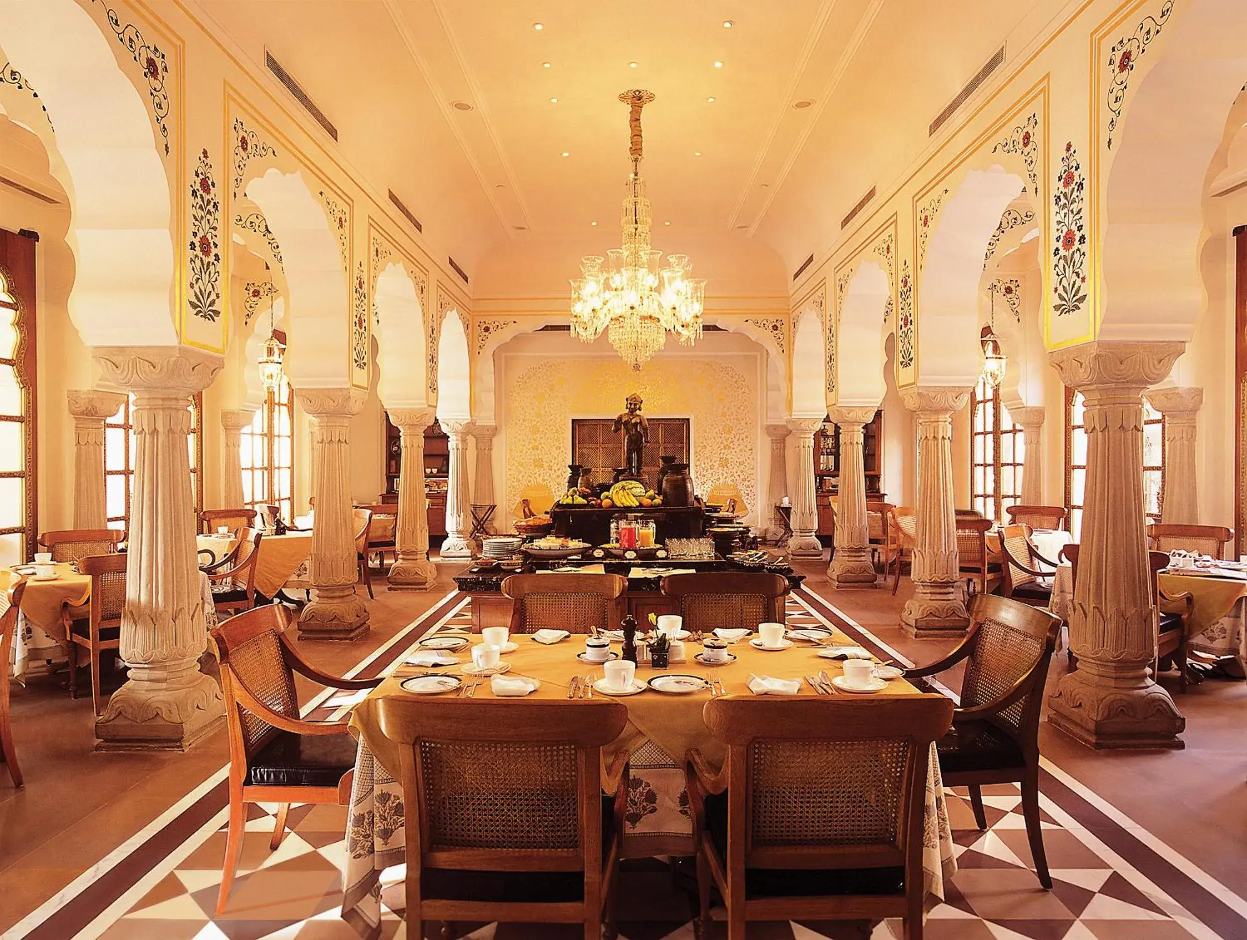 Restaurant/Places to Eat in The Oberoi Rajvilas Jaipur