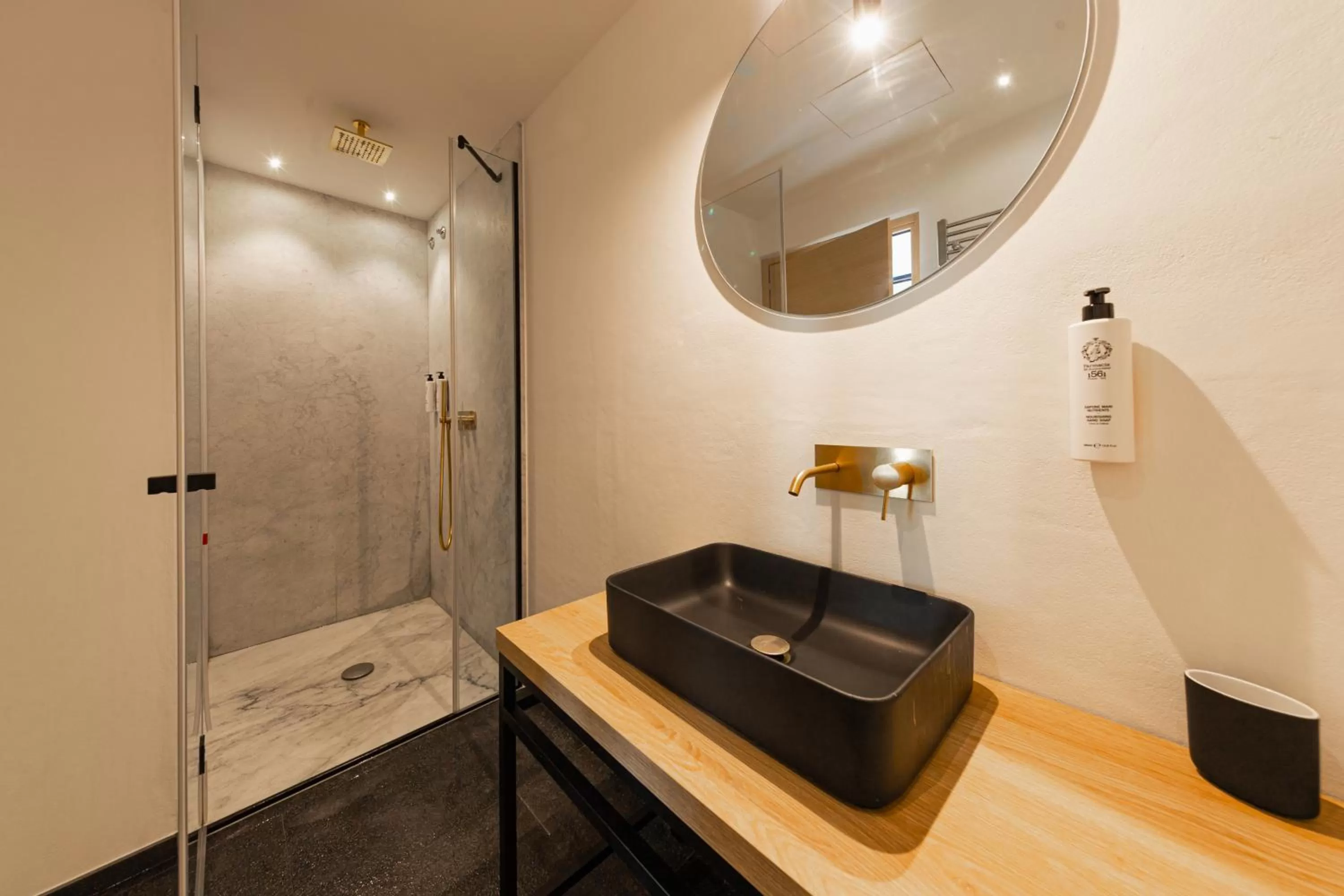 Bathroom in Villa Totò Resort