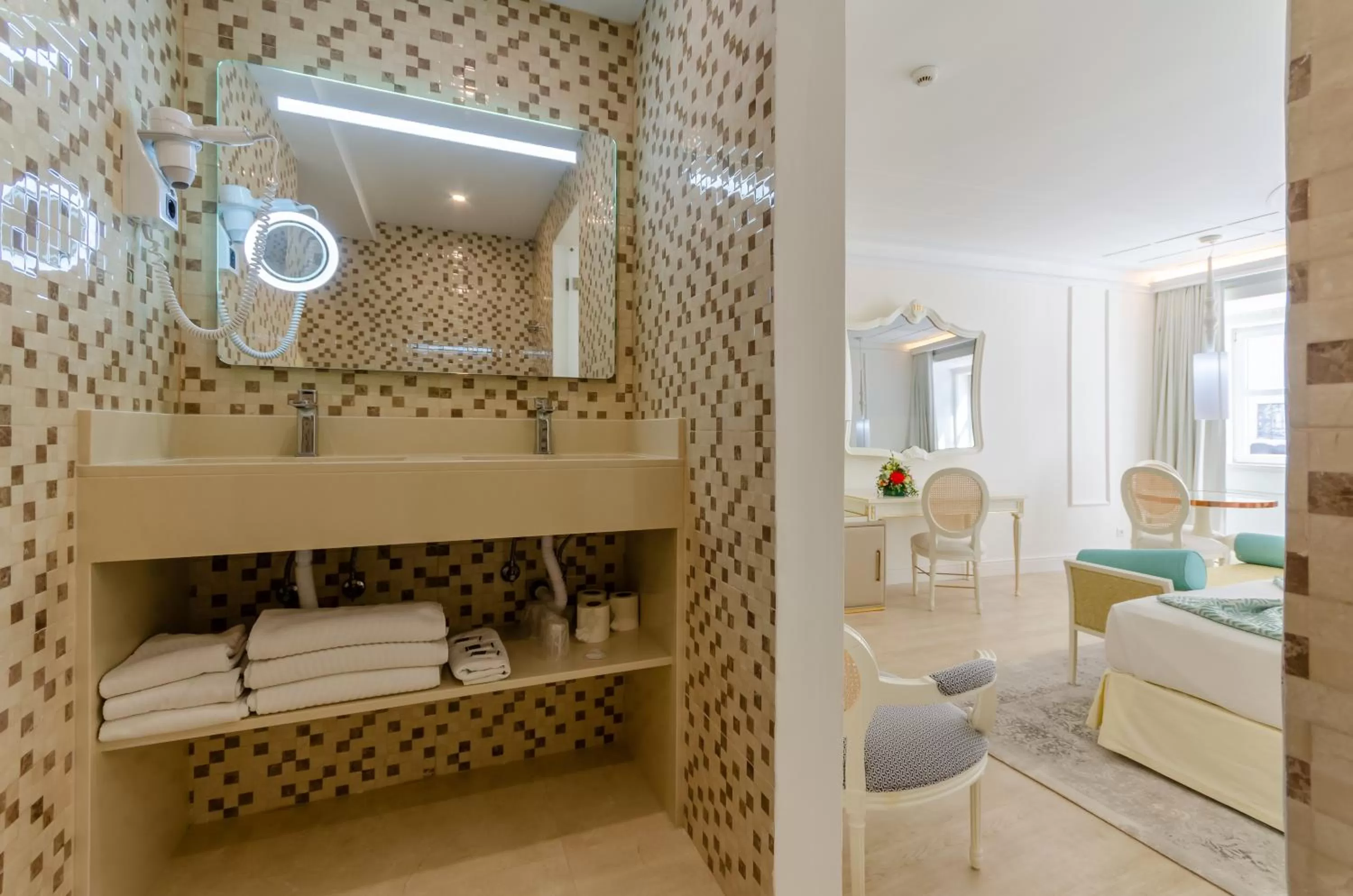 Toilet in Hotel Borges Chiado