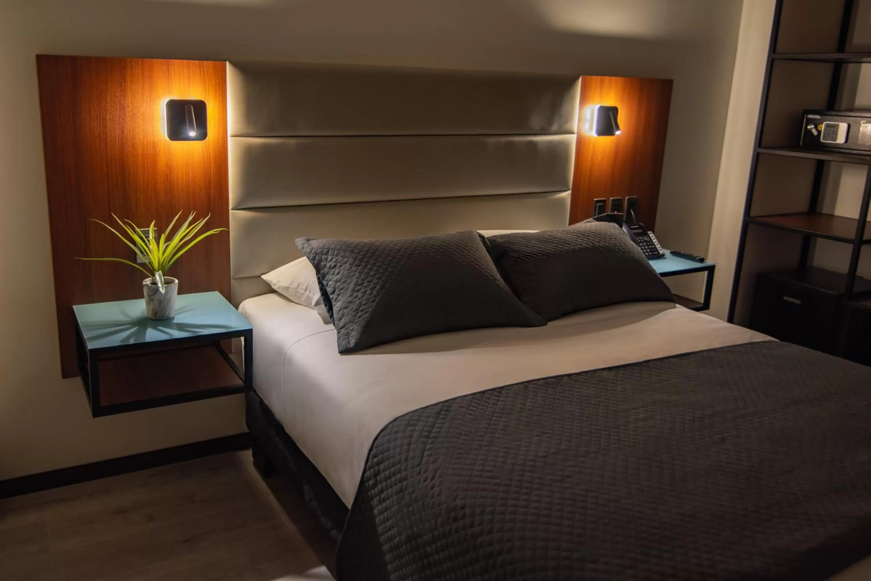 Bed in Mitru Express Hotel