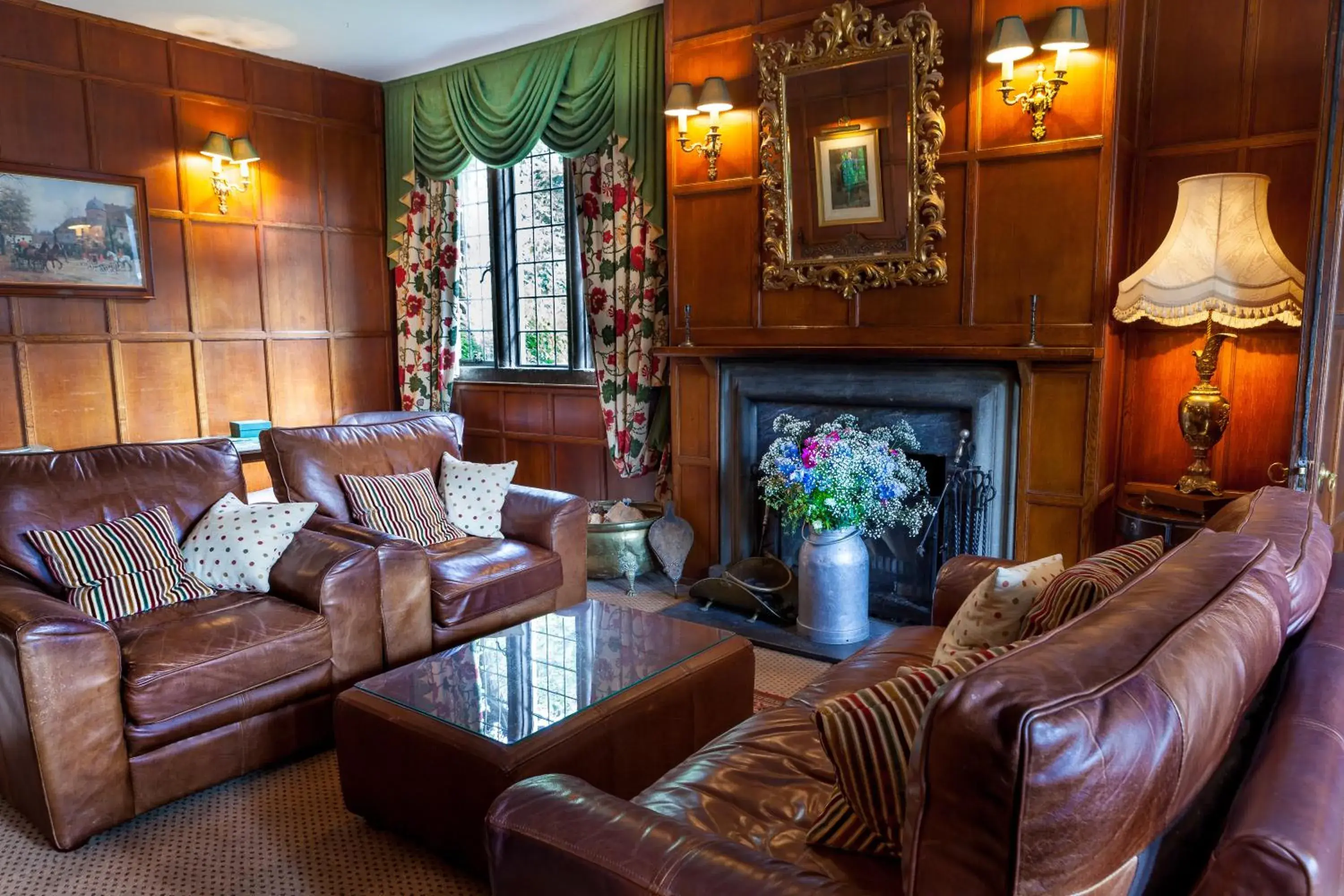Lounge or bar, Lobby/Reception in Passford House Hotel