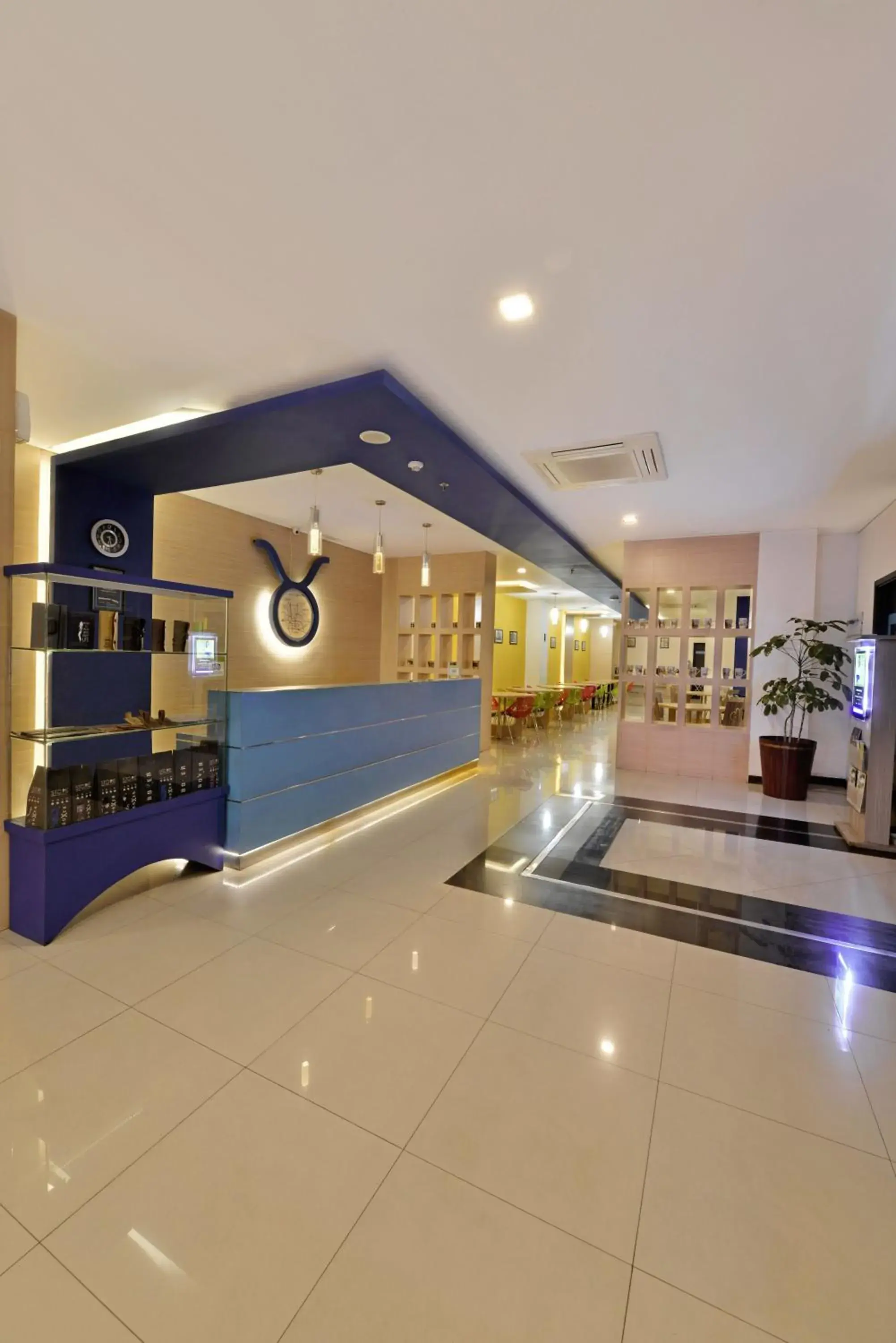 Lobby or reception, Lobby/Reception in Zodiak Paskal by KAGUM Hotels