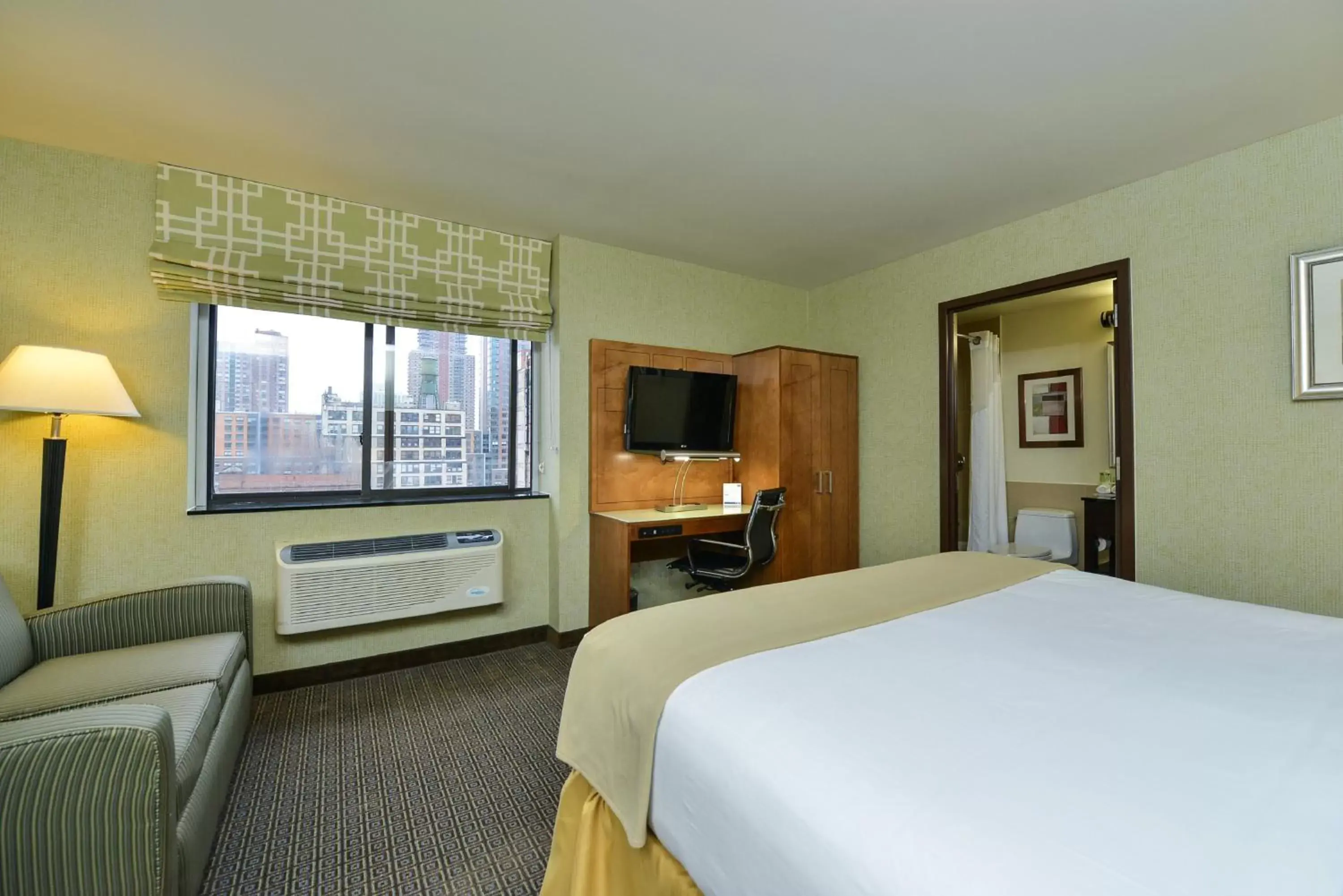 Photo of the whole room in Holiday Inn Express Manhattan Midtown West, an IHG Hotel