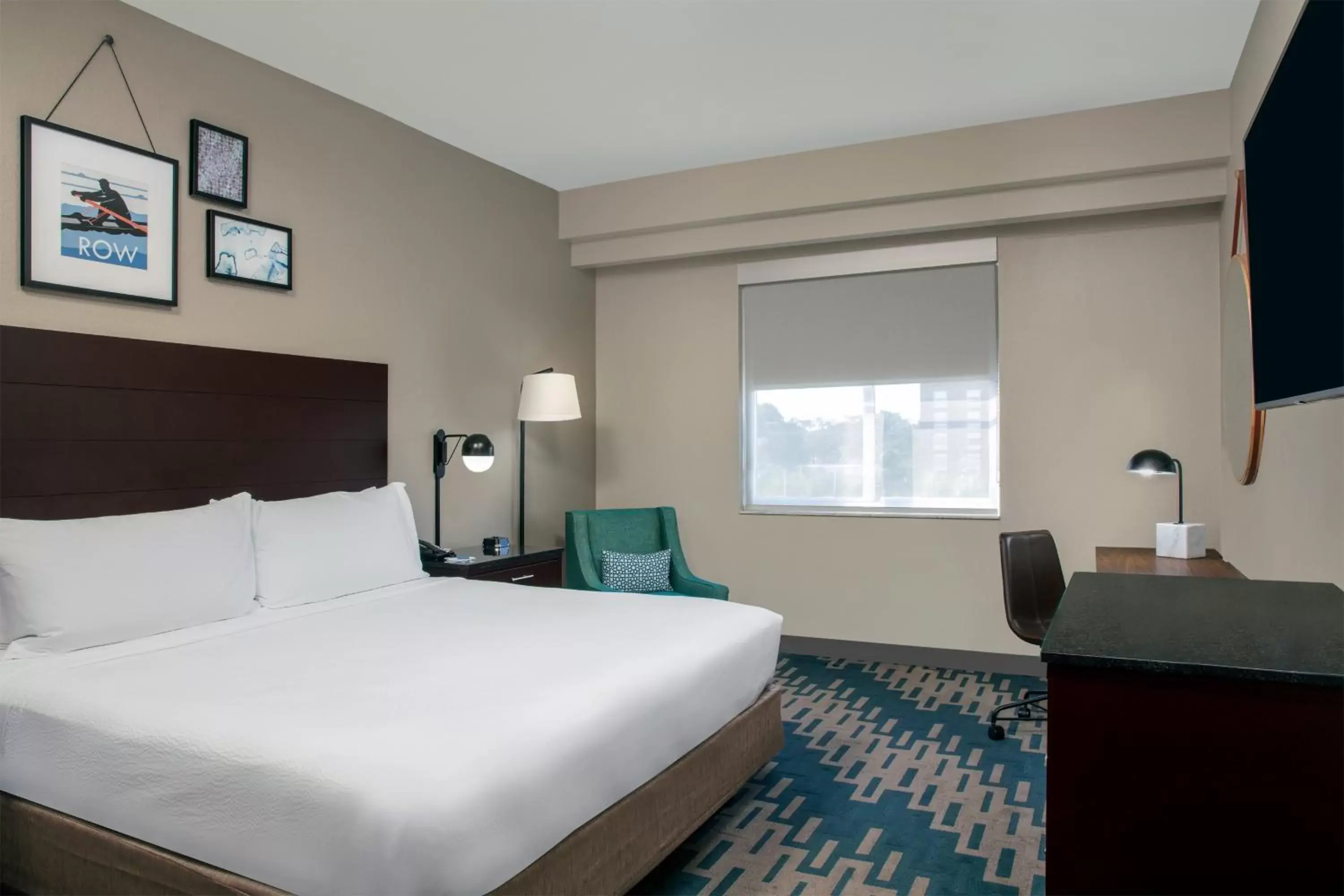 Photo of the whole room, Bed in Four Points by Sheraton Fort Lauderdale Airport - Dania Beach