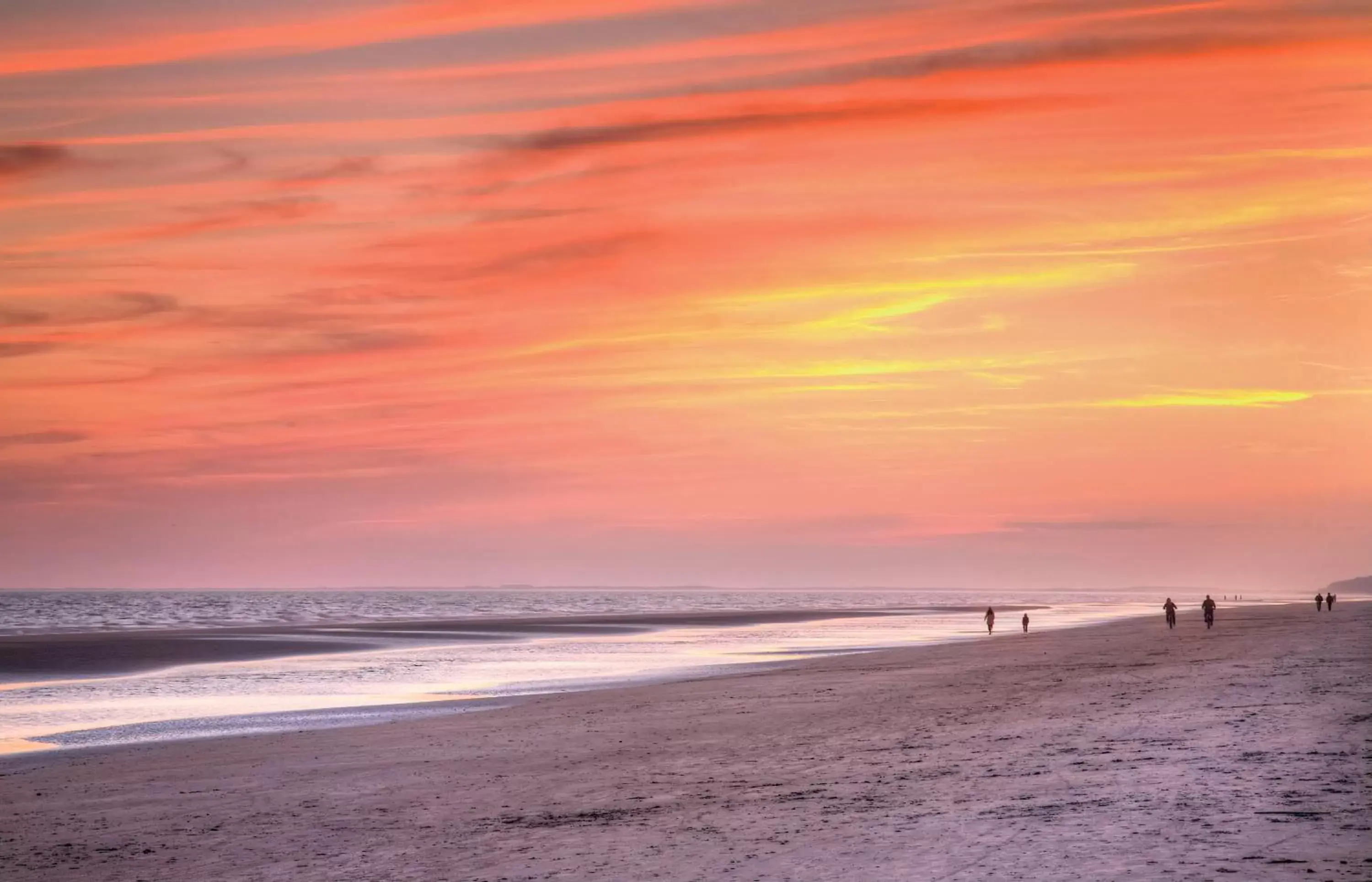 Area and facilities, Beach in Holiday Inn Express Hilton Head Island, an IHG Hotel