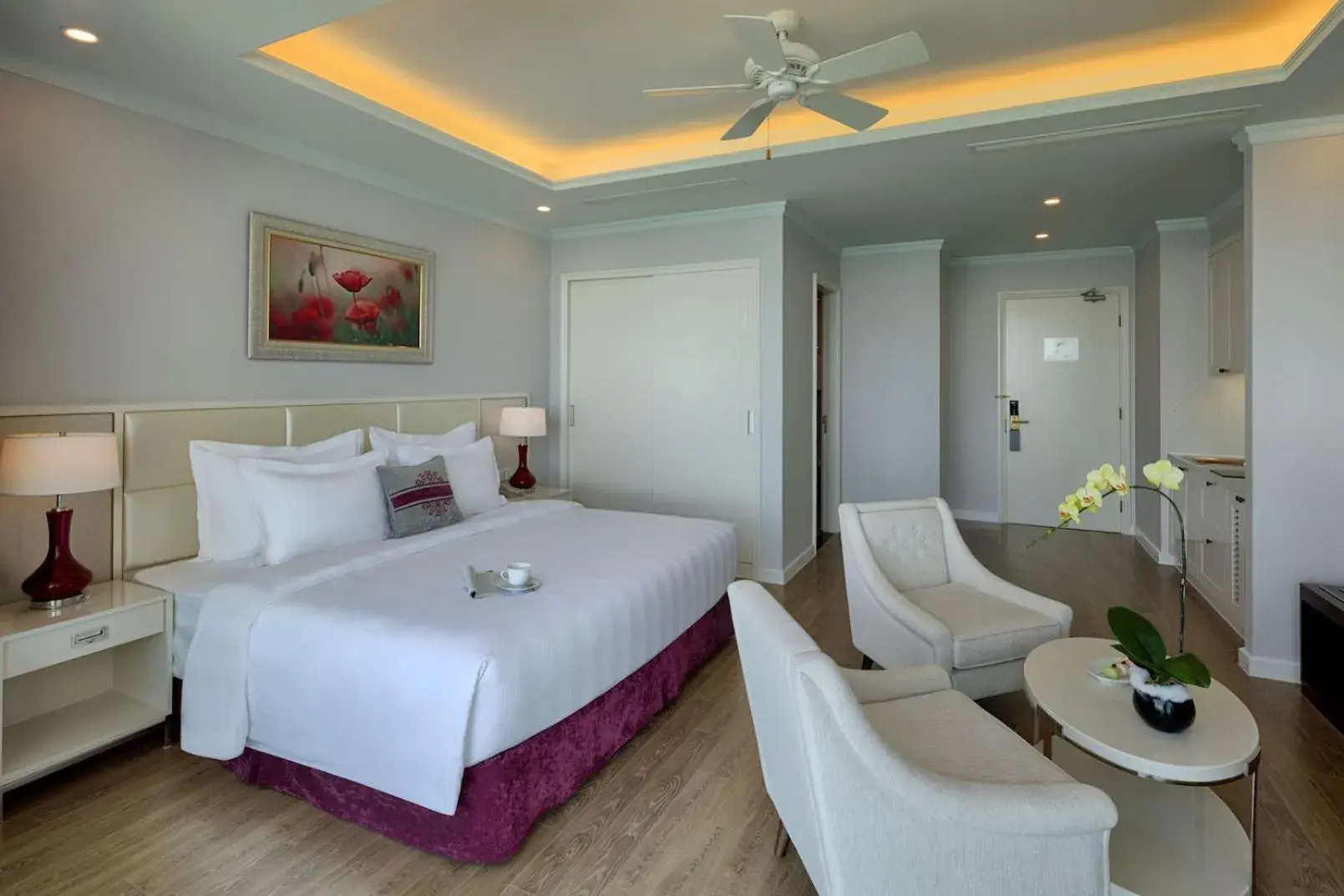 Bedroom in Vinpearl Beachfront Nha Trang