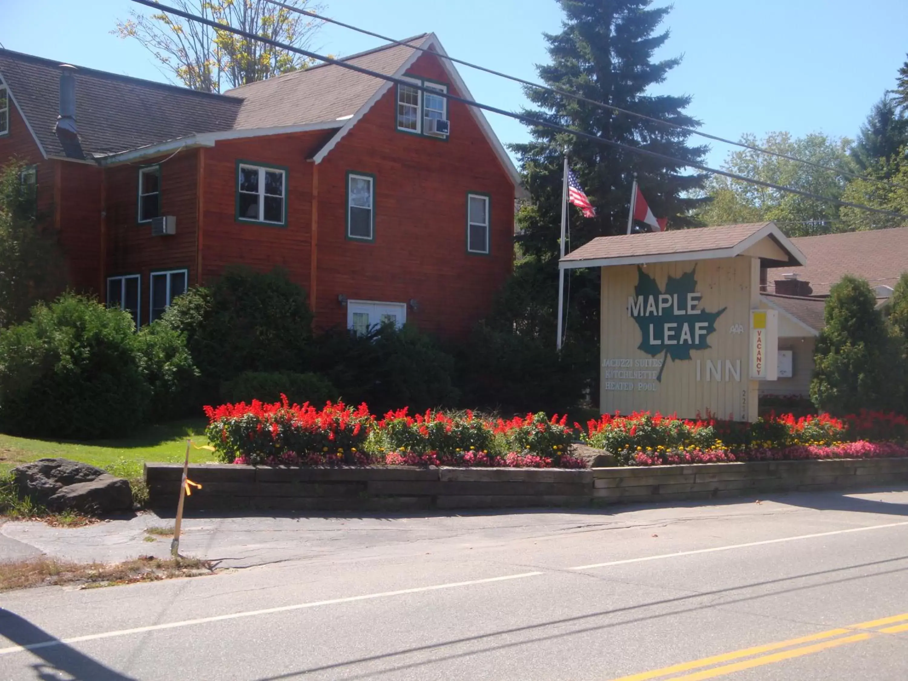 Garden, Property Building in Maple Leaf Inn Lake Placid