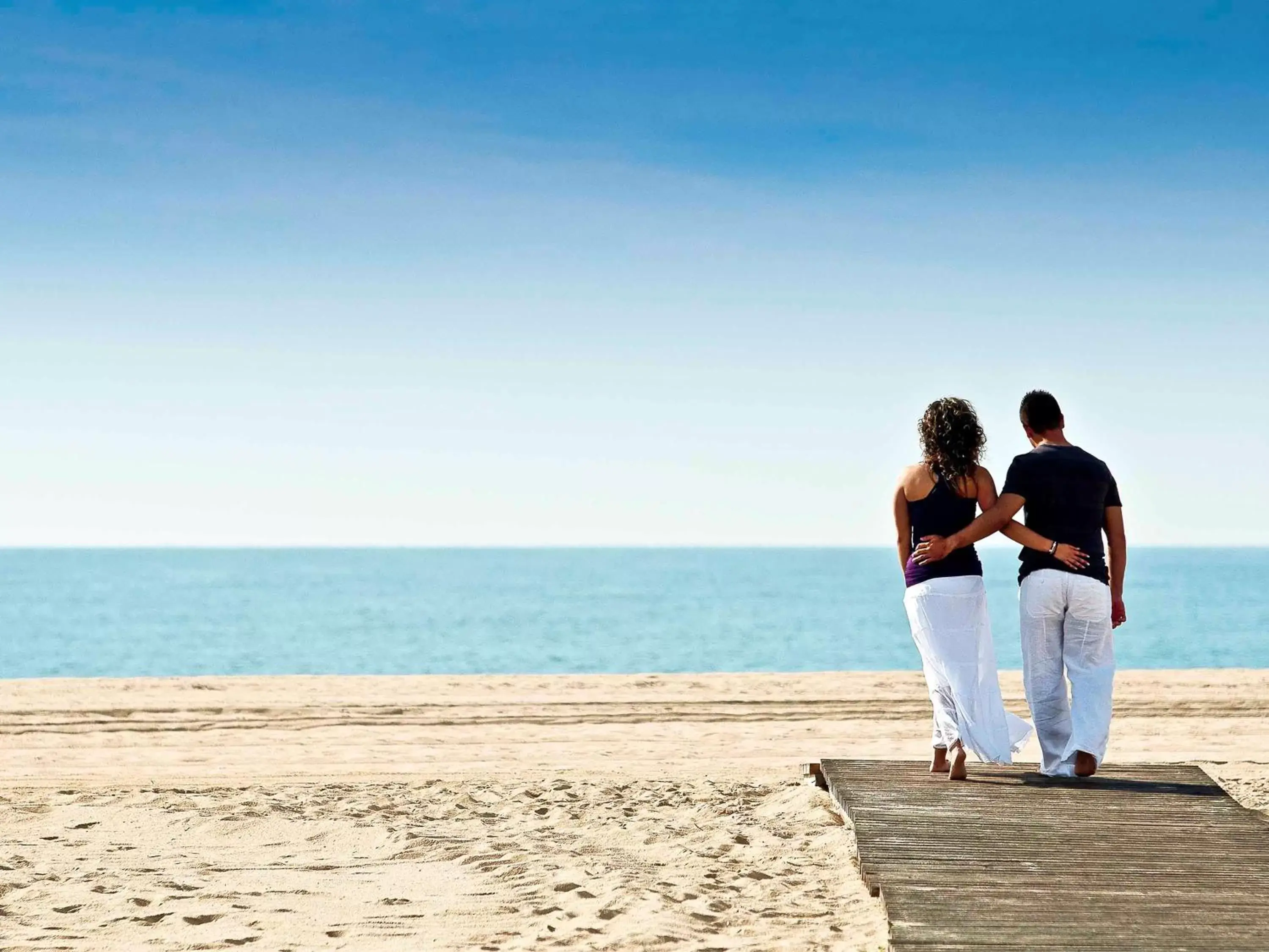 Nearby landmark, Beach in Ibis Hotel Alicante