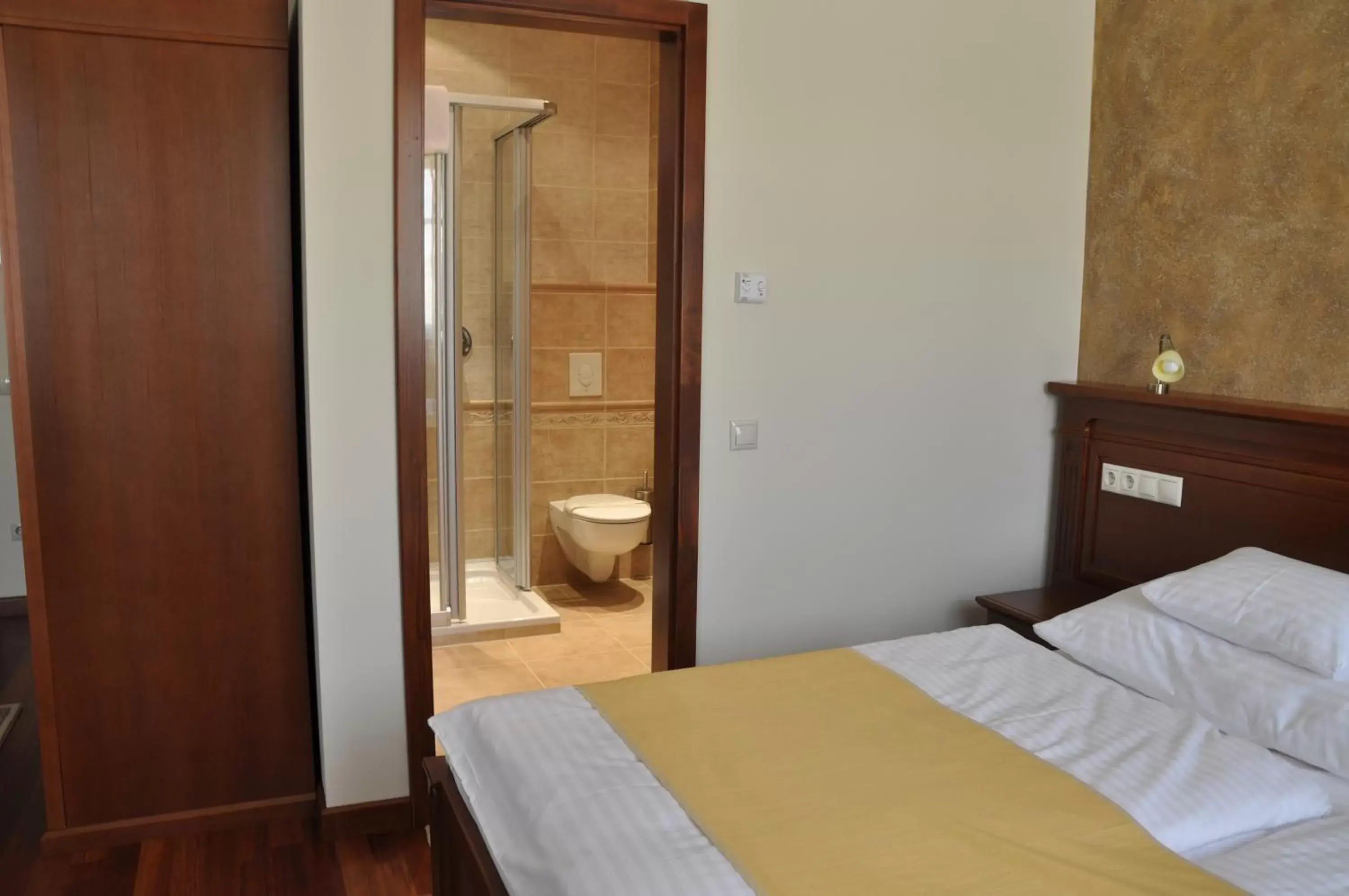 Standard Twin Room - single occupancy in Nimród Bioszálloda és Bioétterem Standard Twin Room - single occupancy in Nimród Bioszálloda és Bioétterem