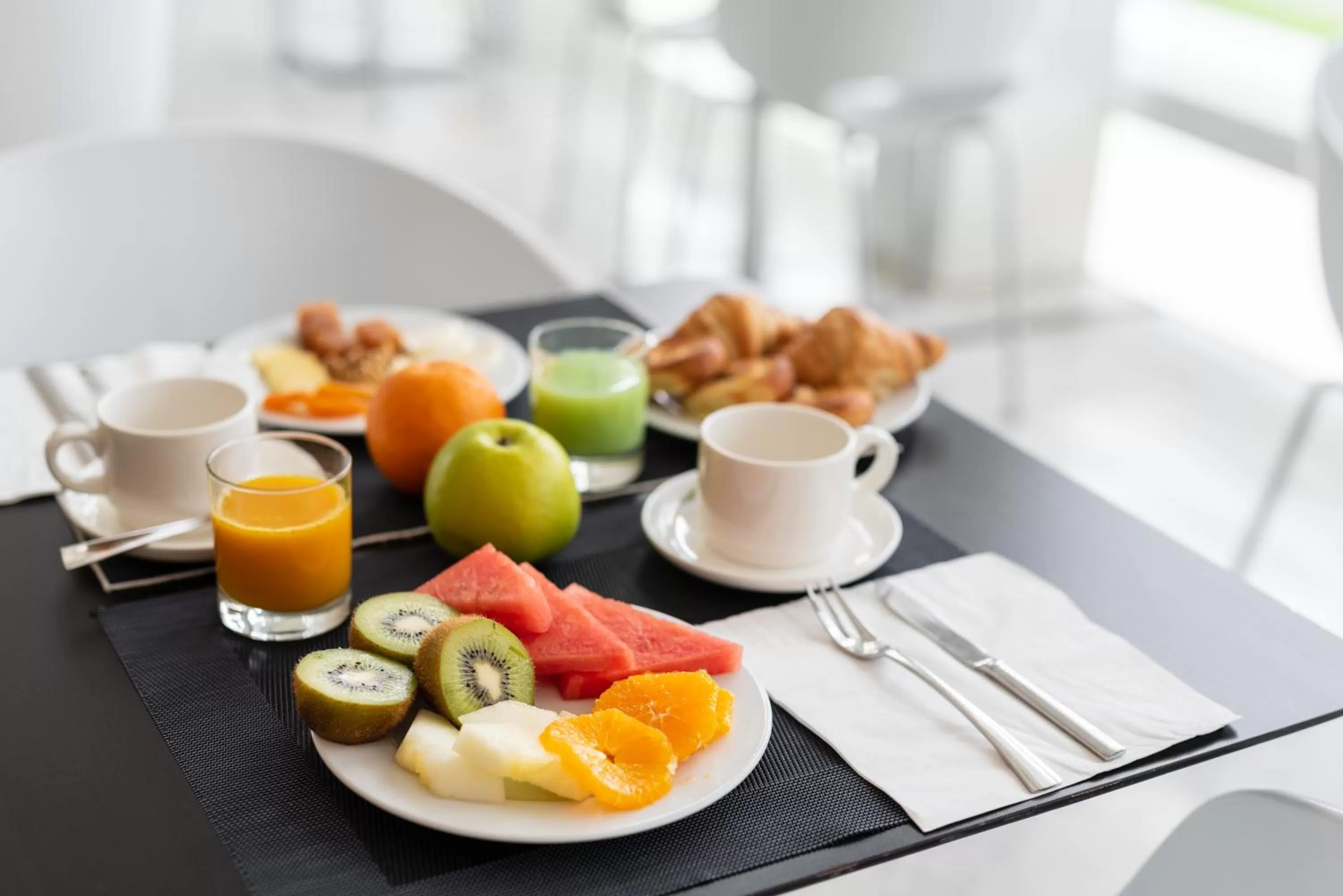 Buffet breakfast in Eurostars Palacio de Cristal