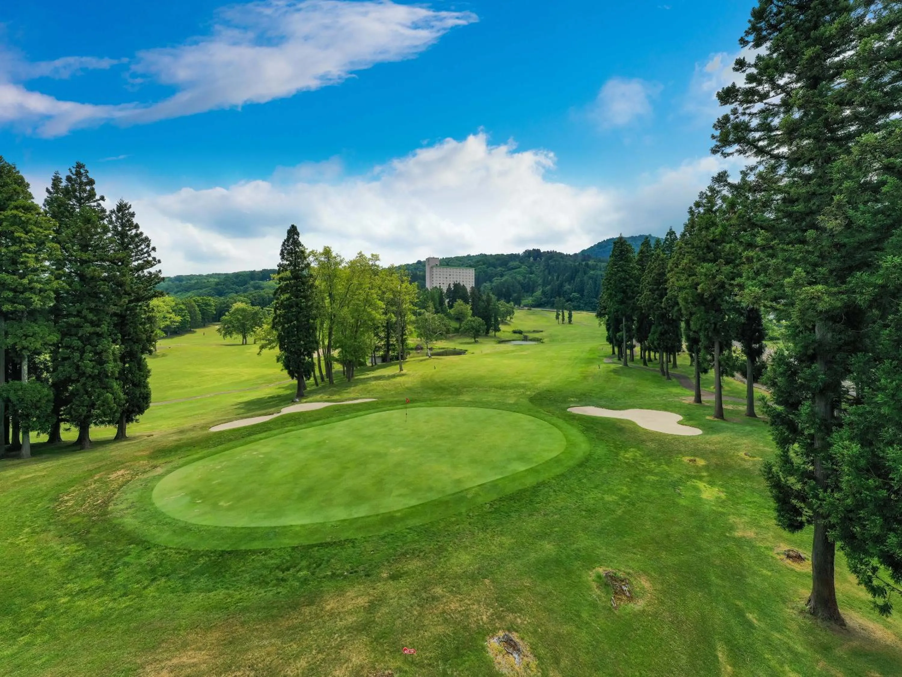 Golfcourse in APA Hotel & Resort Joetsu Myoko