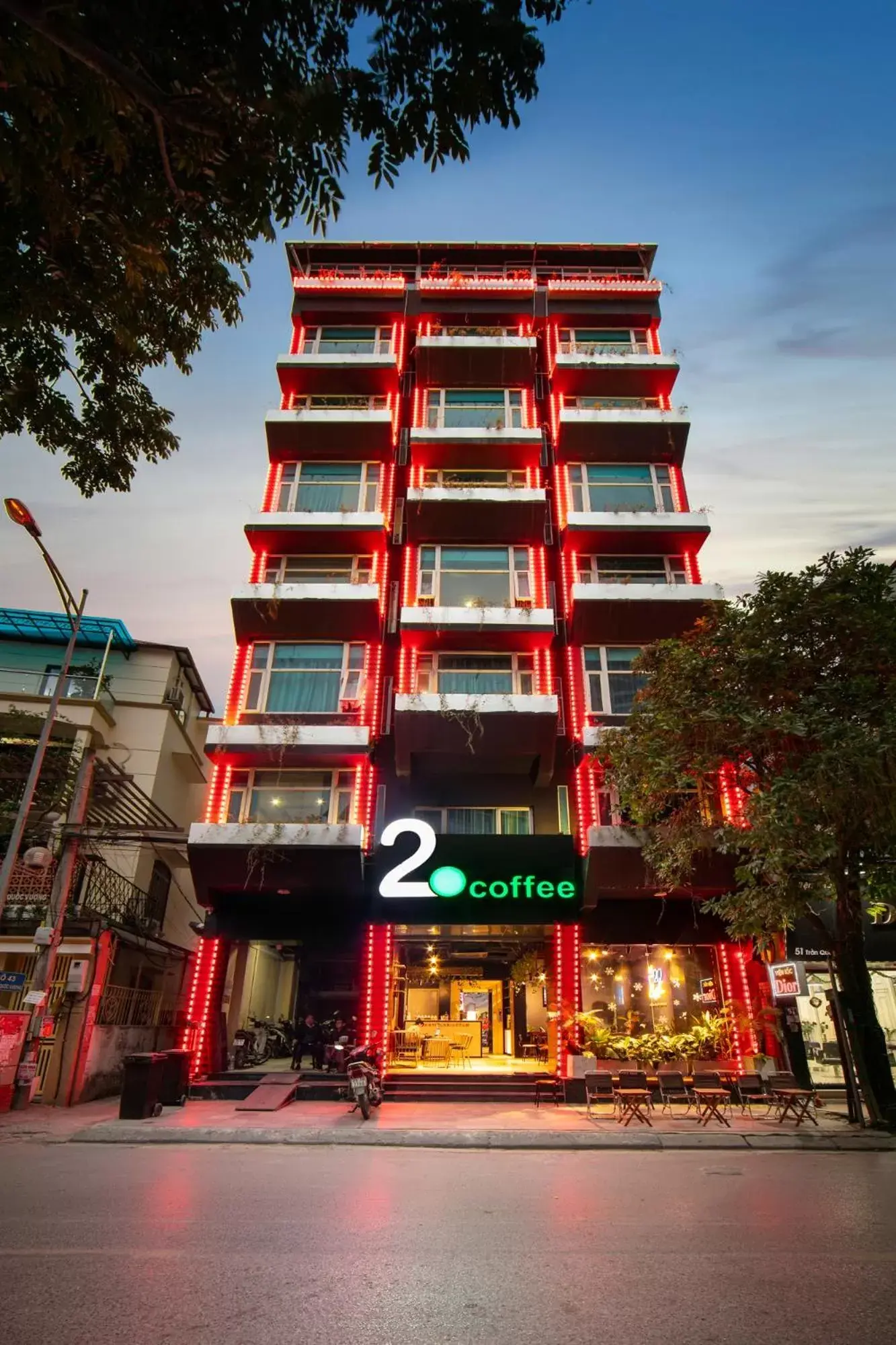 Property building in Hai Mươi Hotel & Apartment Property building in Hai Mươi Hotel & Apartment