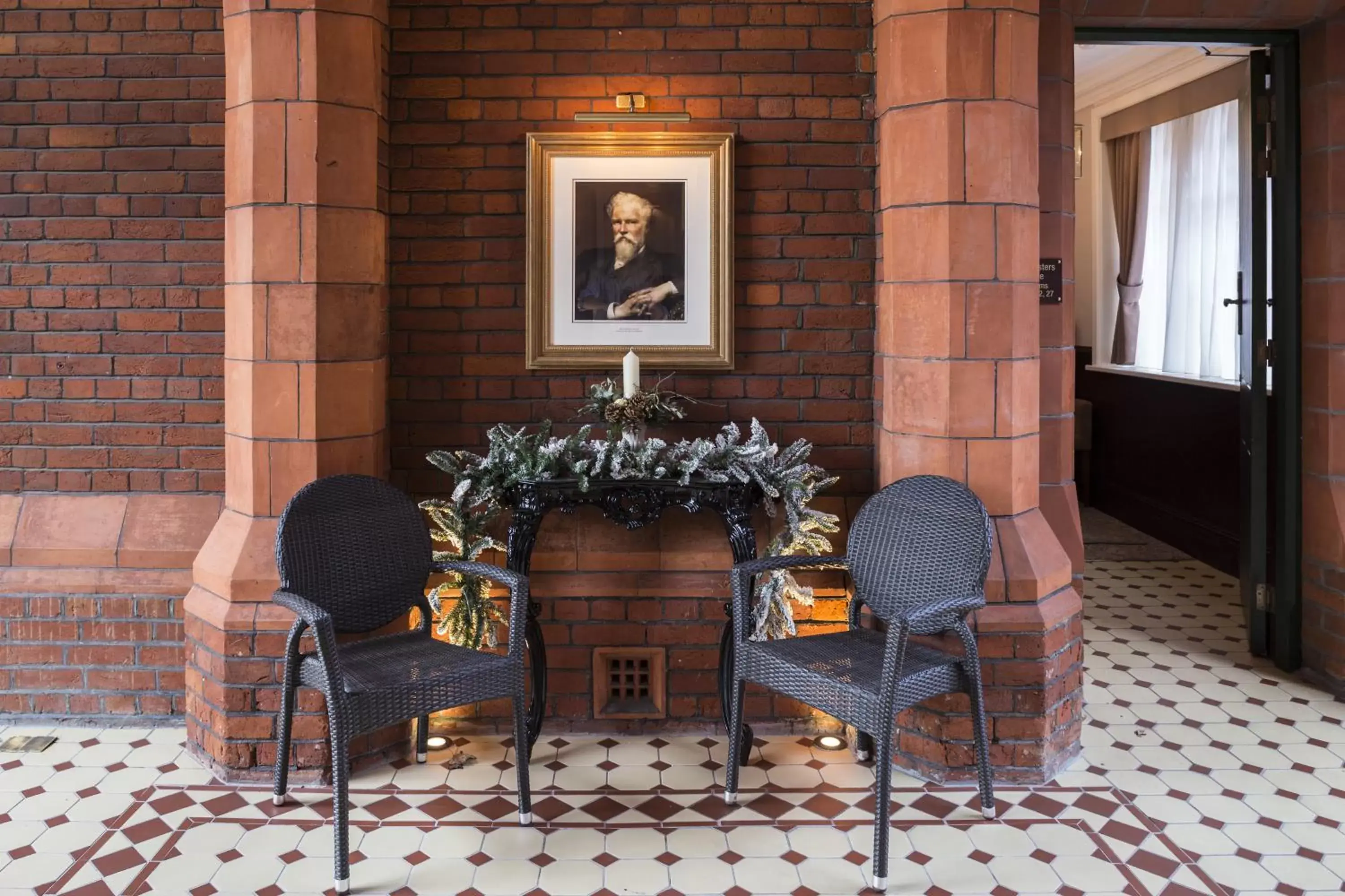 Facade/entrance, Seating Area in St Paul's Hotel