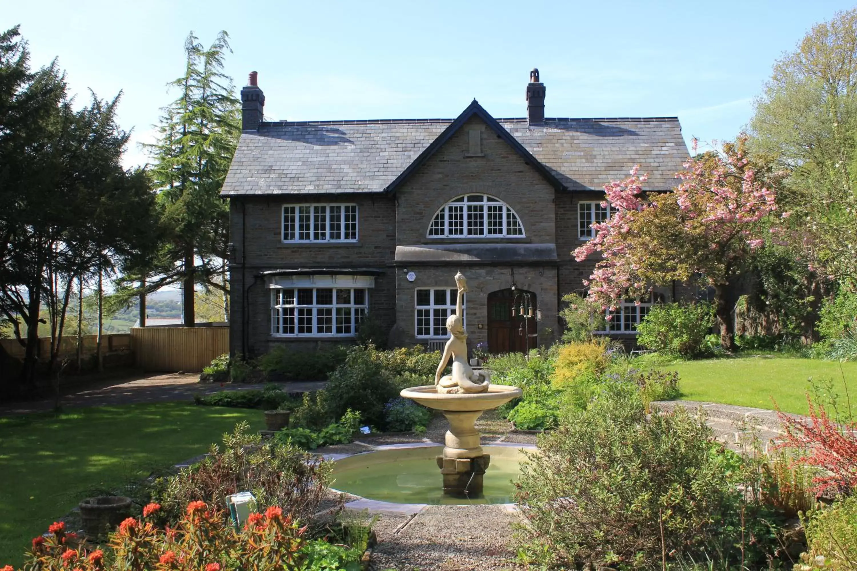 Property Building in Gellihaf House