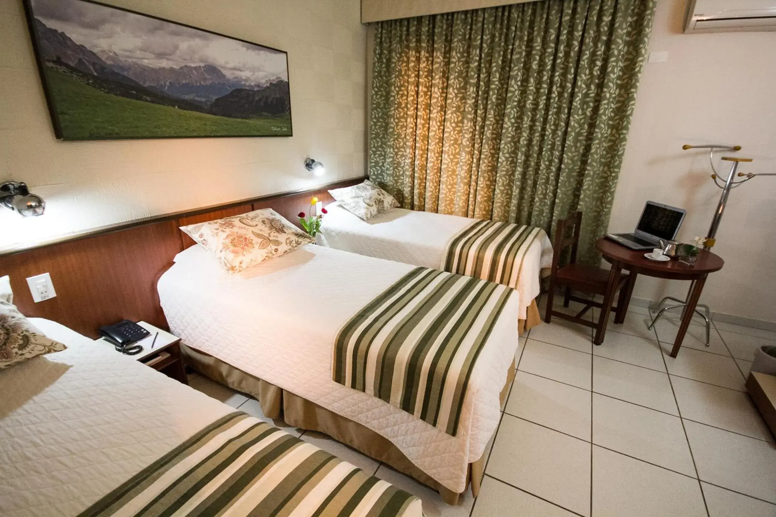 Bedroom, Bed in Aguas do Iguaçu Hotel Centro Bedroom, Bed in Aguas do Iguaçu Hotel Centro