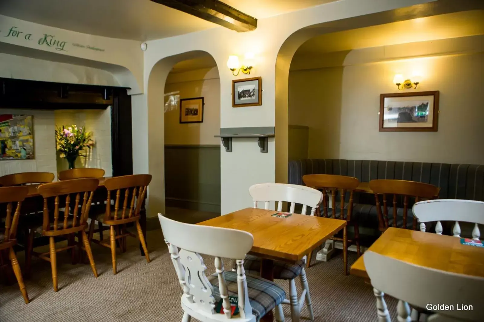 Property building, Restaurant/Places to Eat in The Golden Lion Inn