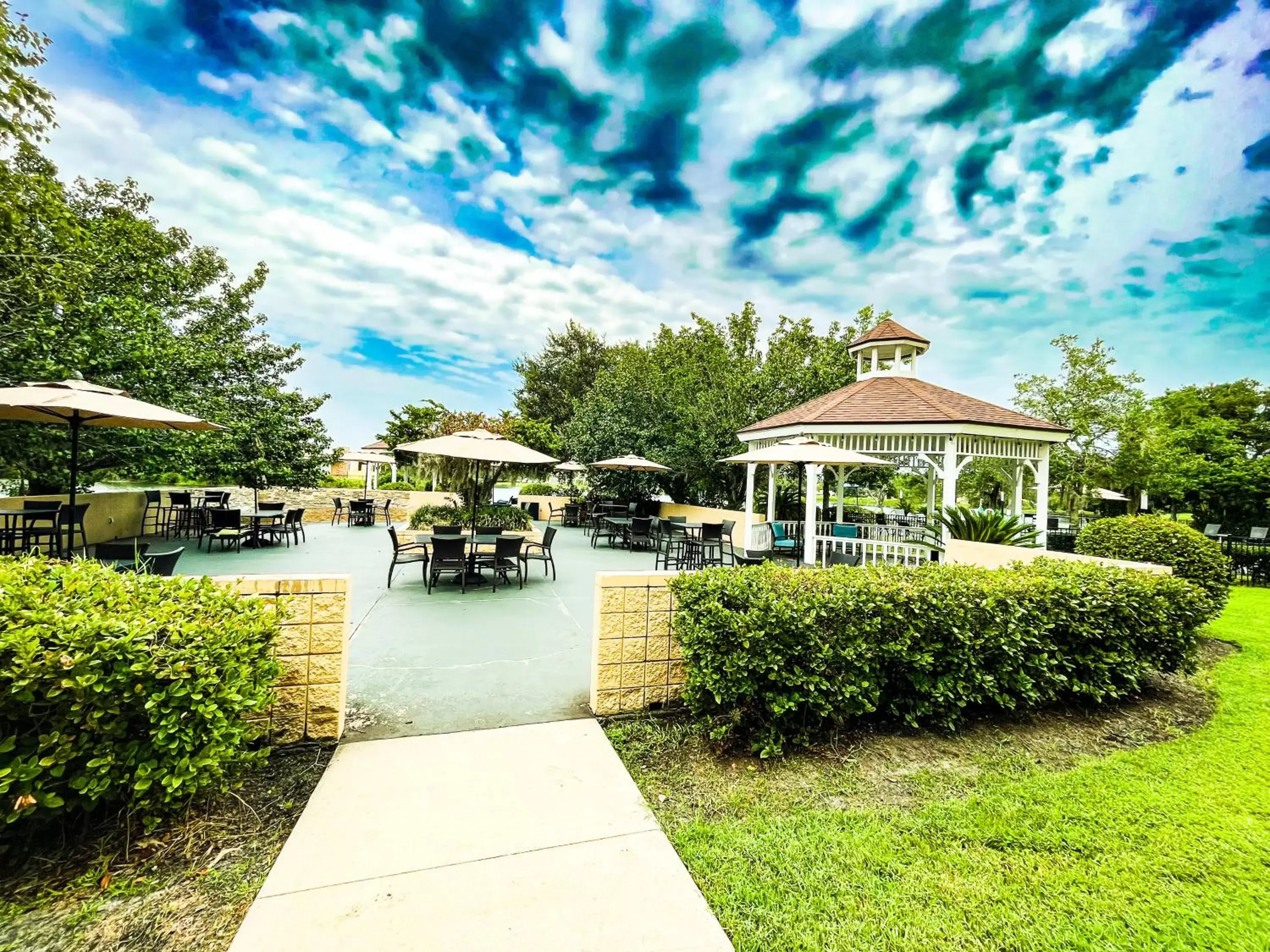 Patio, Garden in Holiday Inn - St Augustine - World Golf, an IHG Hotel