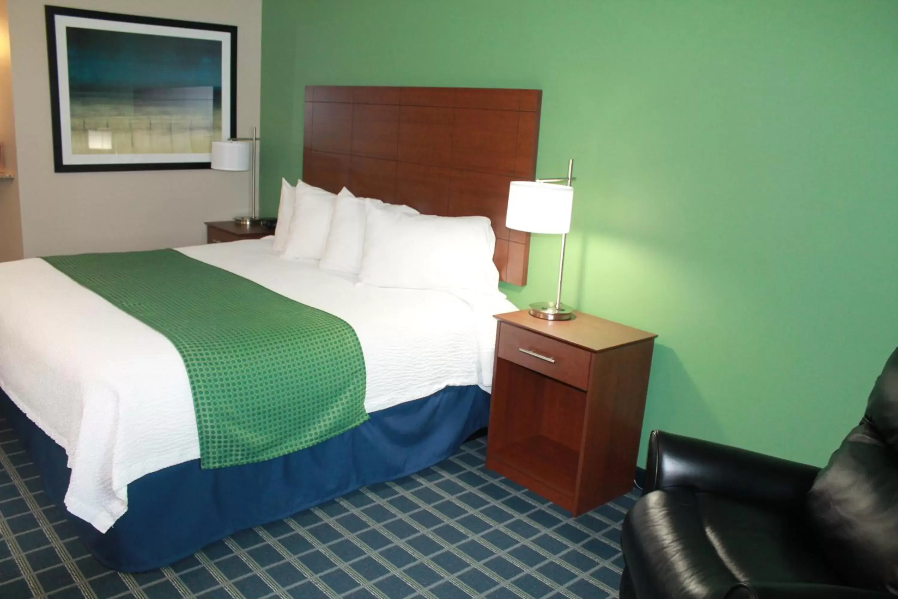 Bed in Brookstone Lodge & Suites - Emmetsburg